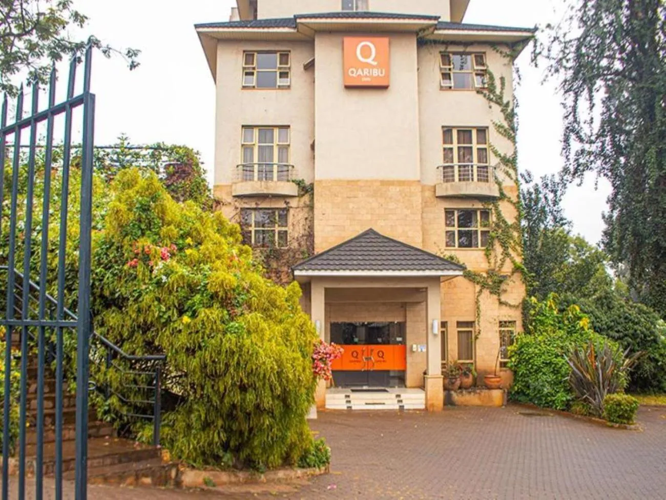 Property building in Qaribu Inn Boutique Hotel Nairobi