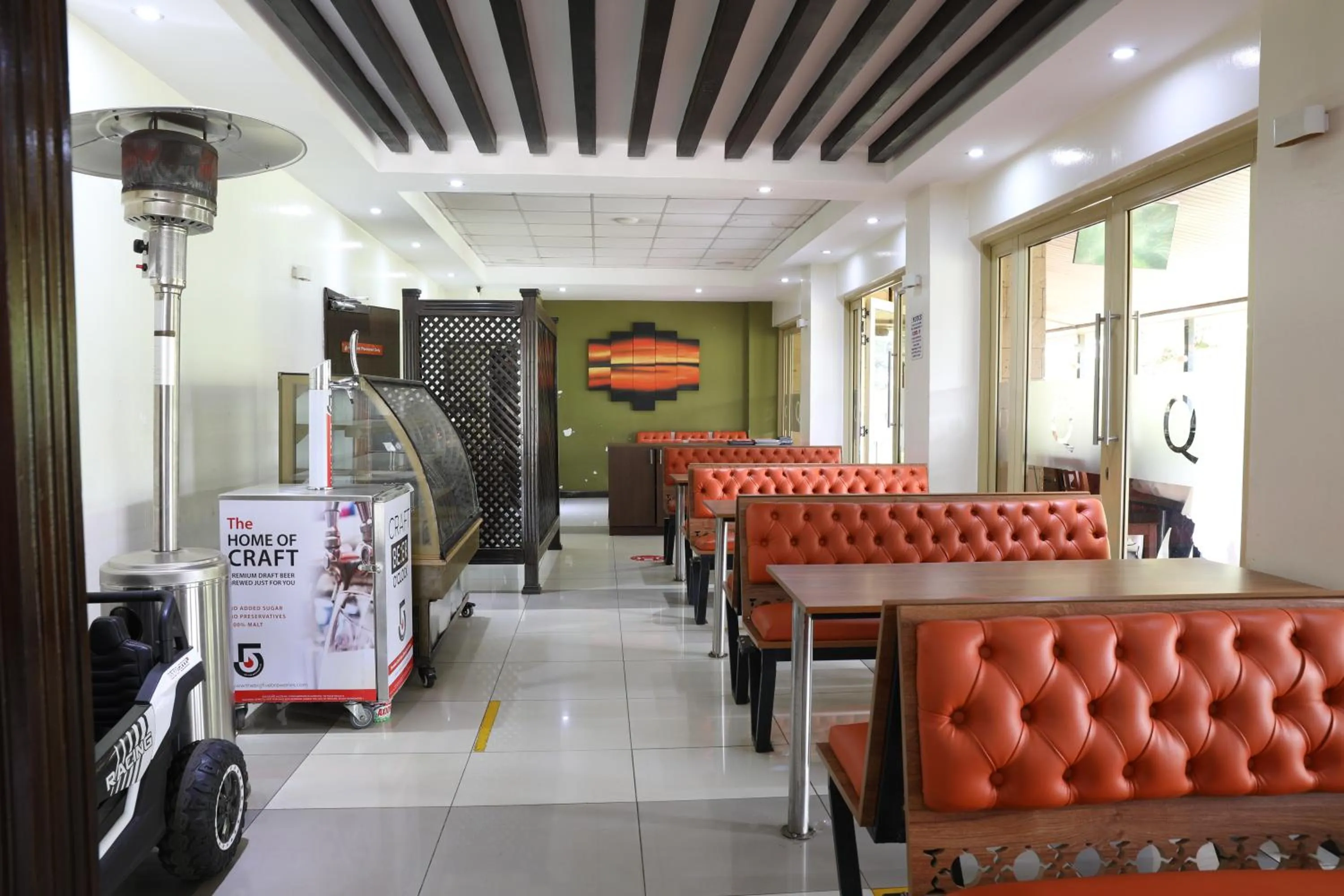 Restaurant/places to eat in Qaribu Inn Boutique Hotel Nairobi