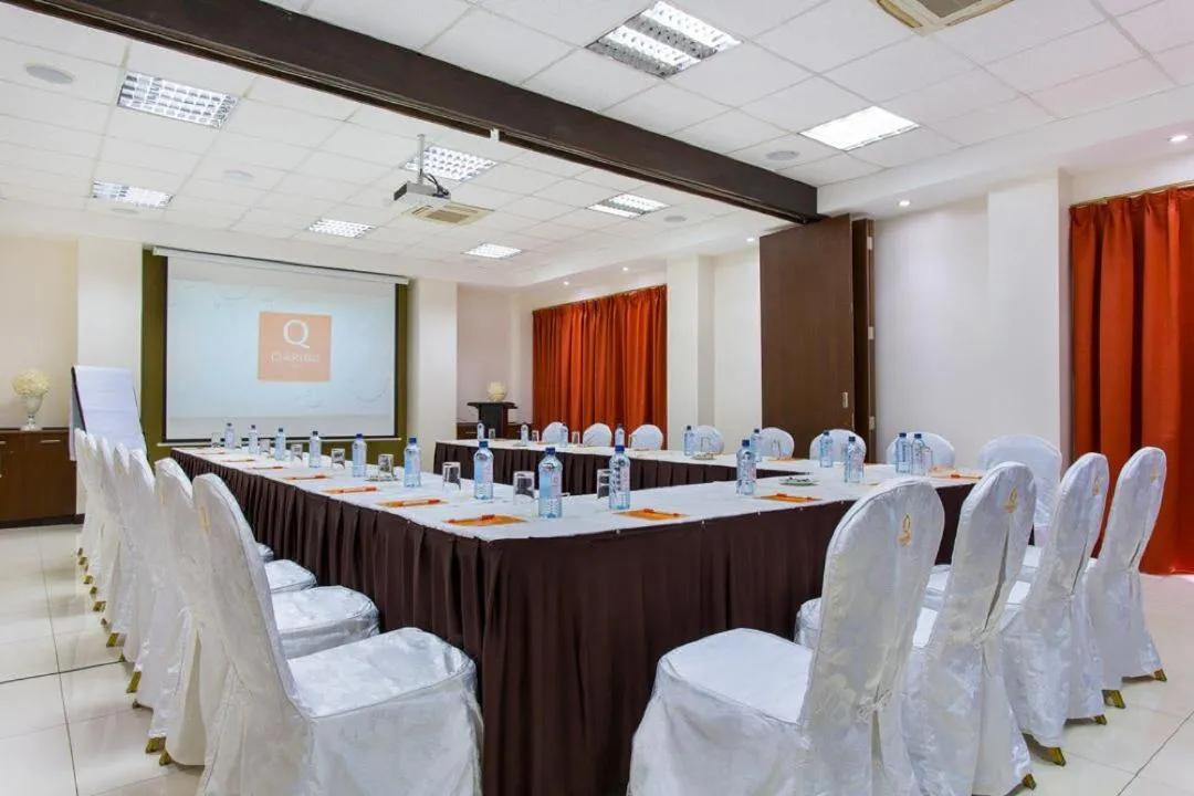 Meeting/conference room in Qaribu Inn Boutique Hotel Nairobi