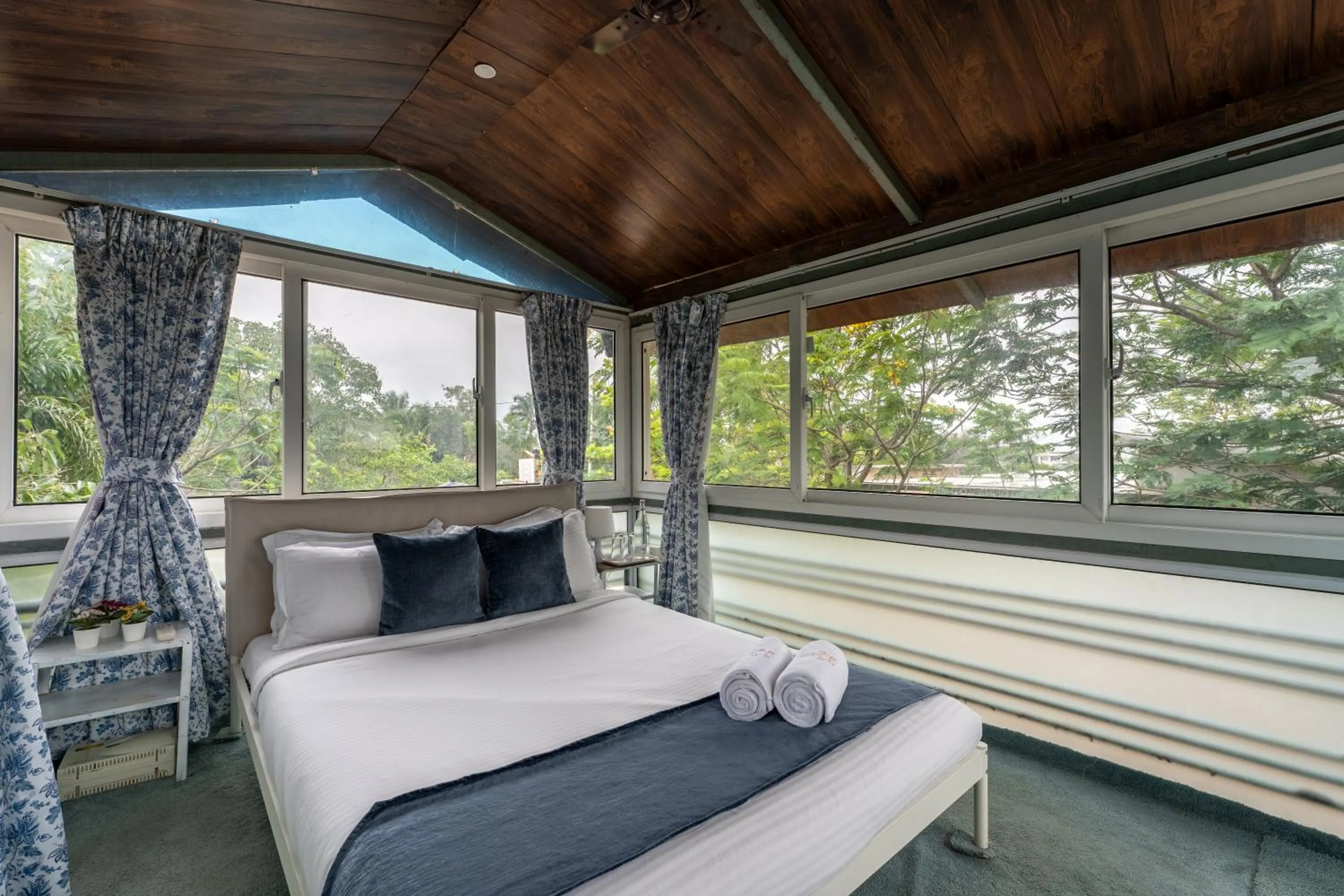 Patio, Bed in SaffronStays Le Soil, Igatpuri - pet-friendly villa with viewing deck for panoramic views