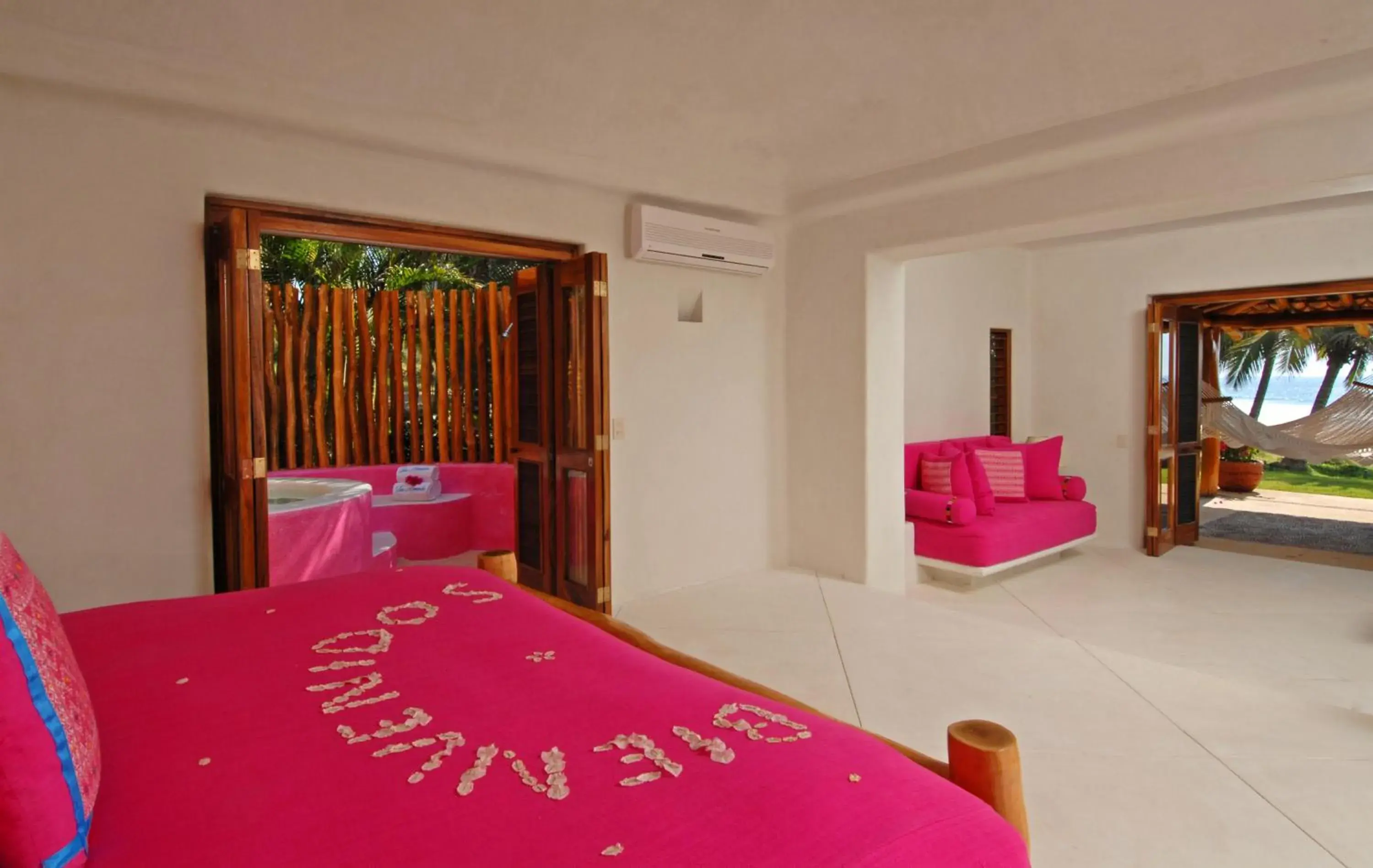 Superior Suite in Las Alamandas Superior Suite in Las Alamandas