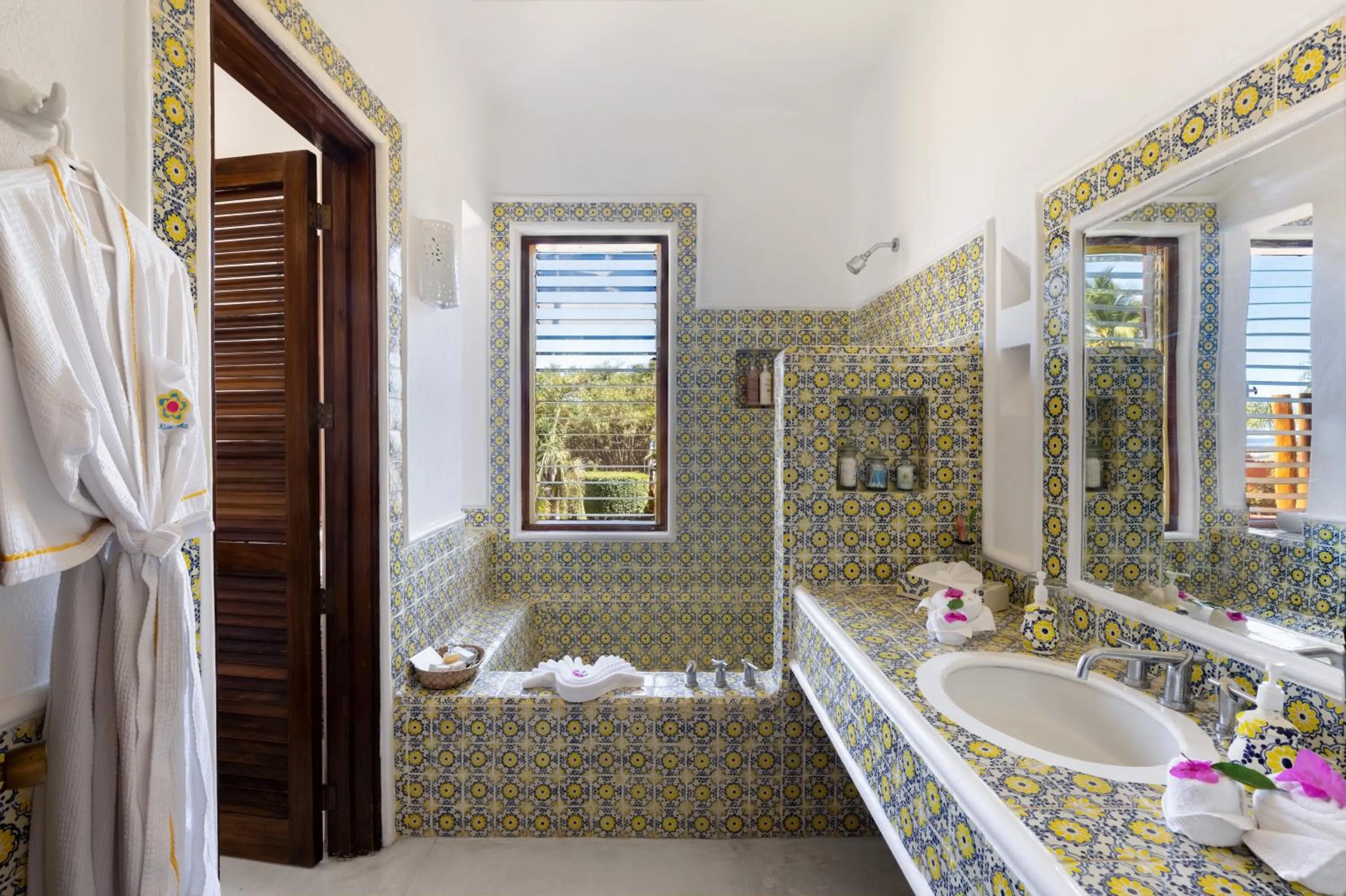 Bathroom in Las Alamandas