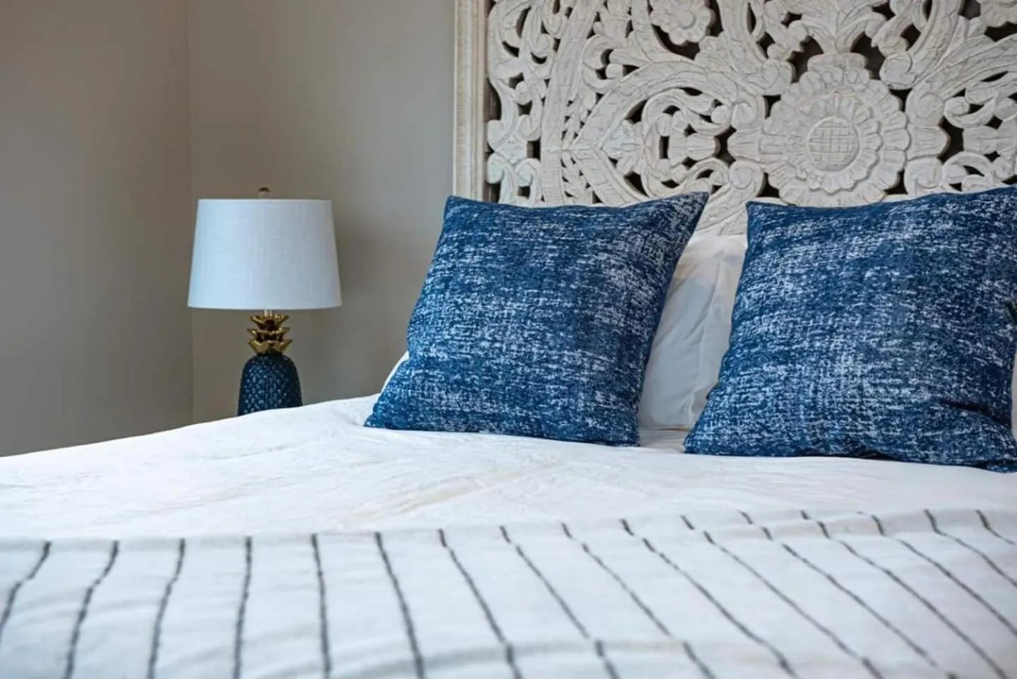 Bed in Jungle Bungalow