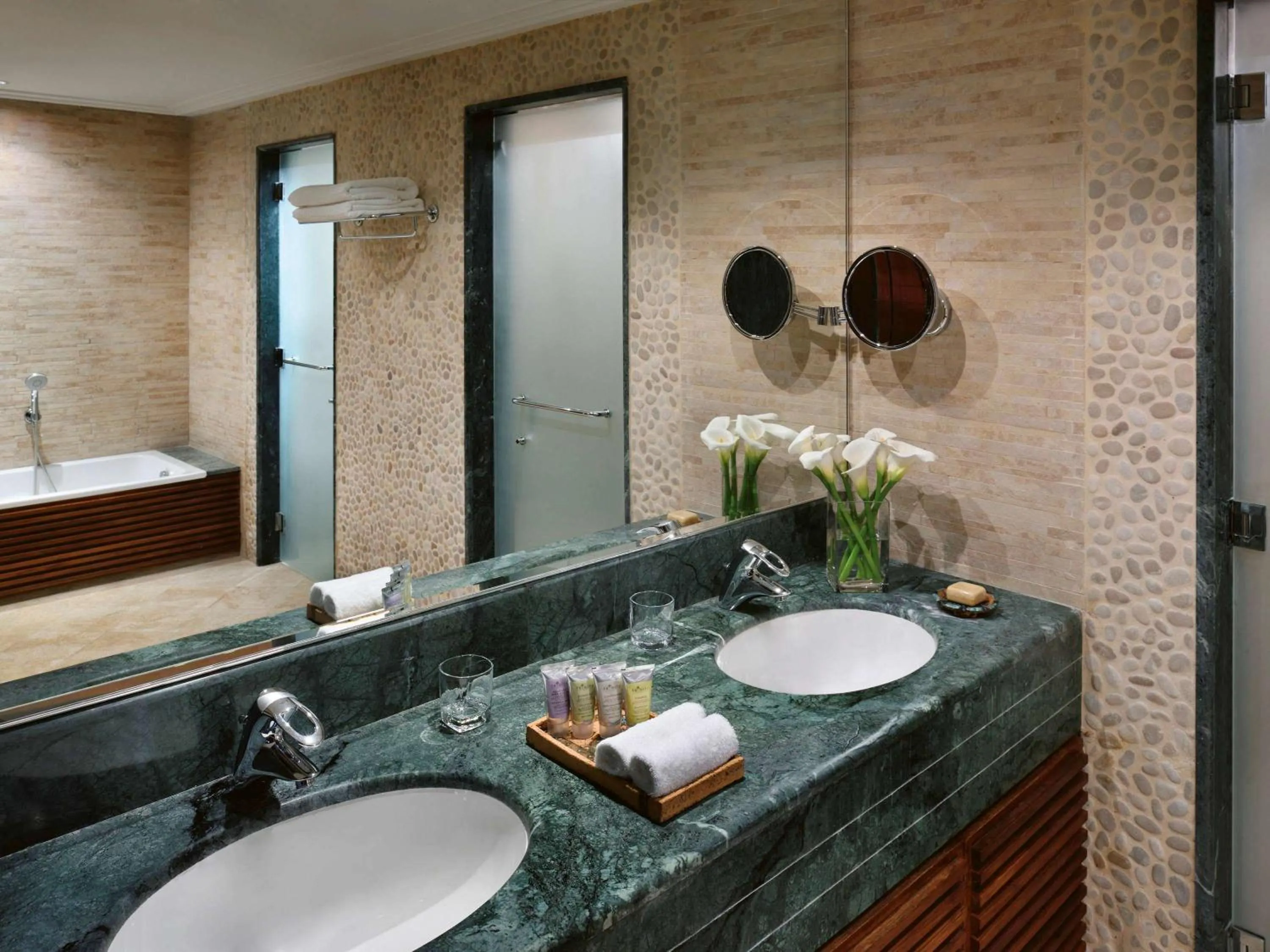 Photo of the whole room in Mövenpick Resort & Spa Dead Sea