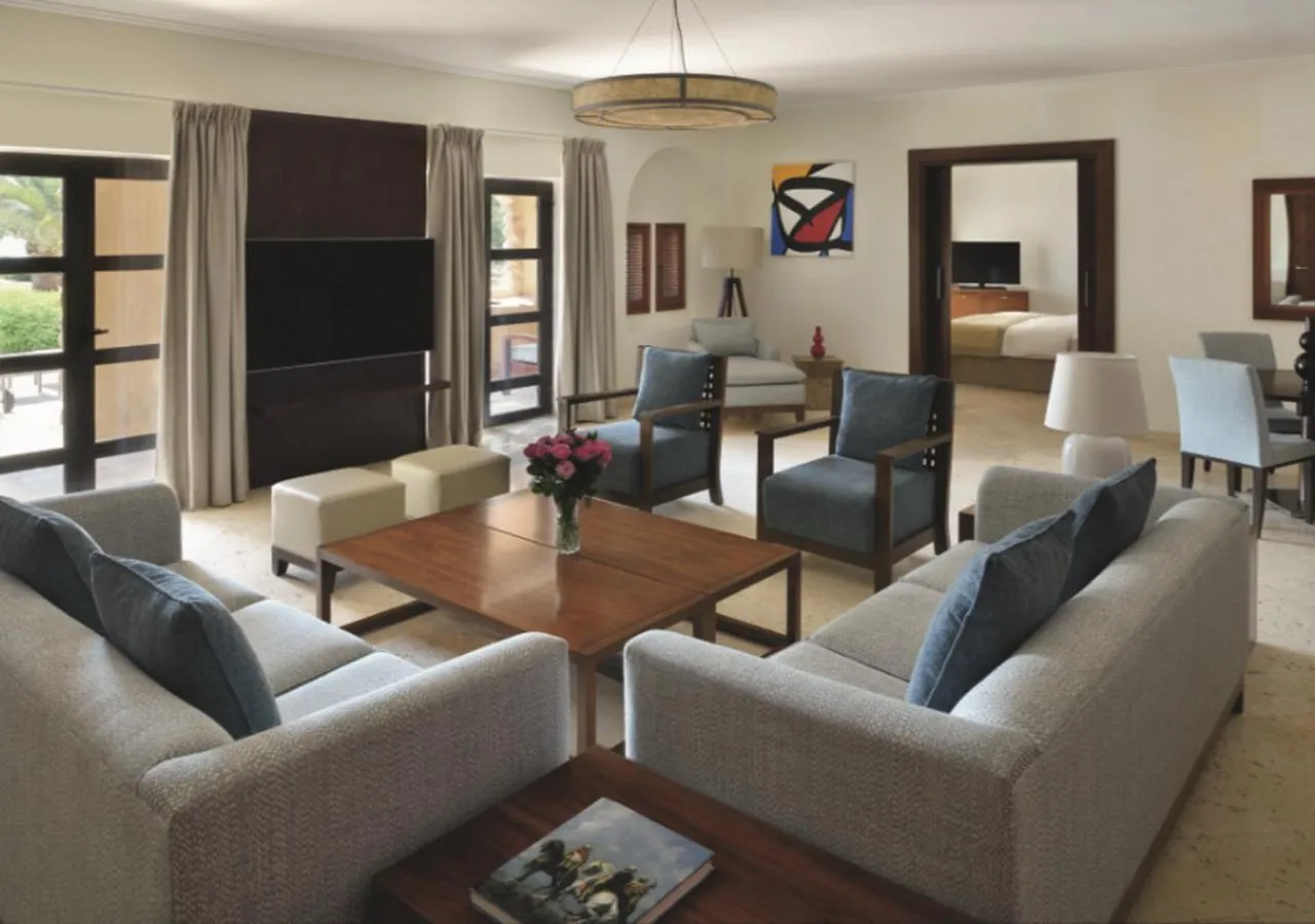 Living room in Mövenpick Resort & Spa Dead Sea