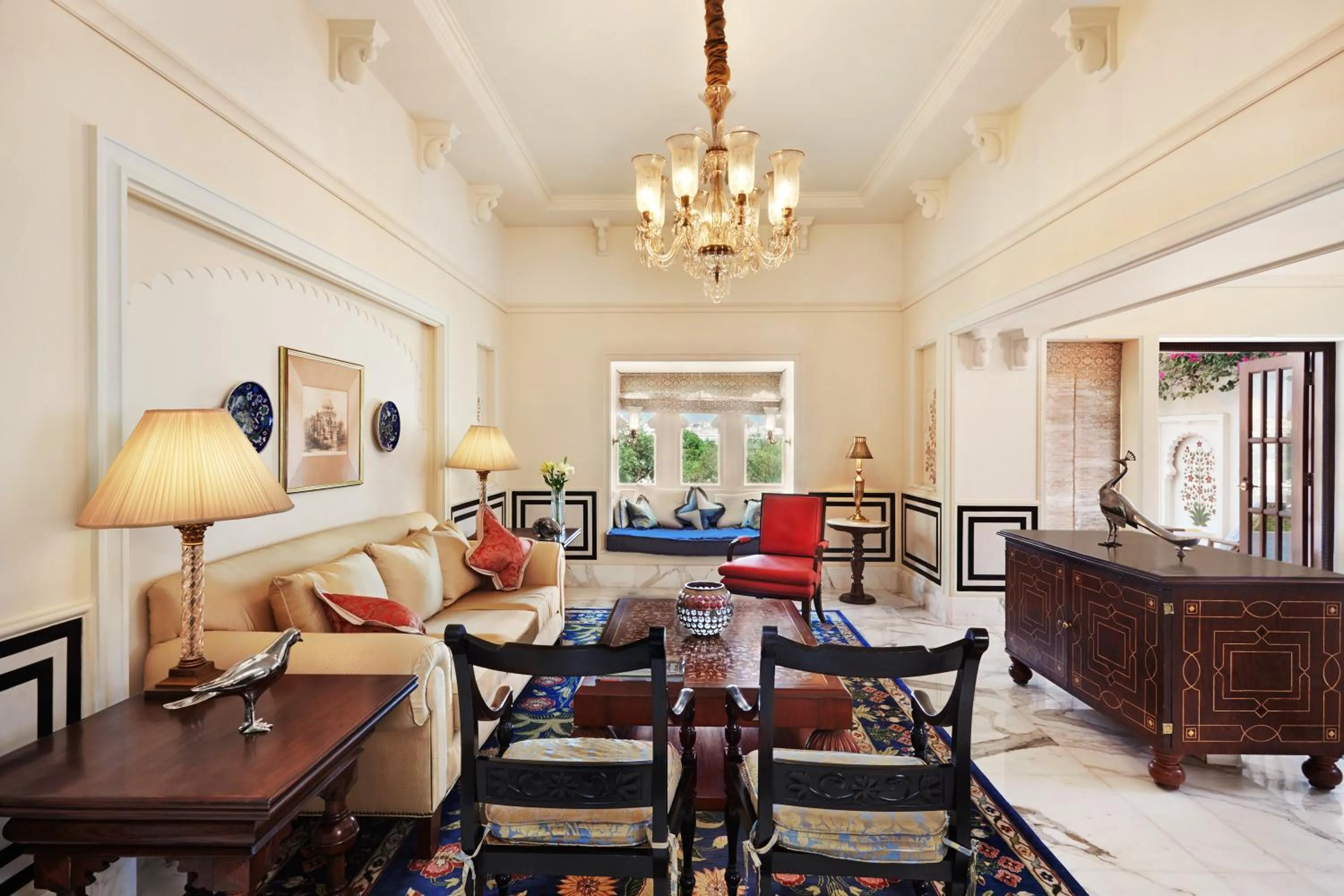 Living room in The Oberoi Udaivilas Udaipur