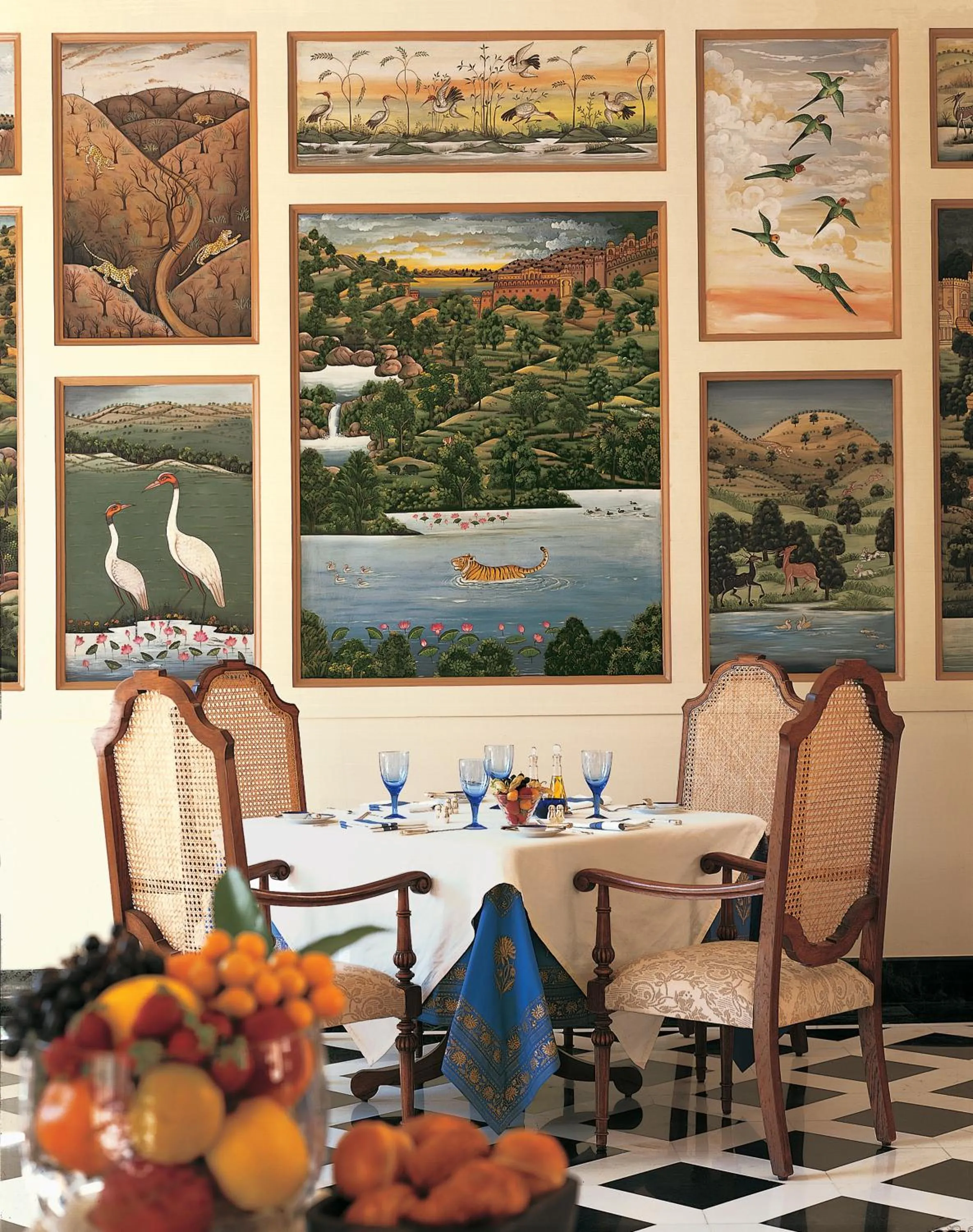 Restaurant/places to eat in The Oberoi Vanyavilas Wildlife Resort, Ranthambhore