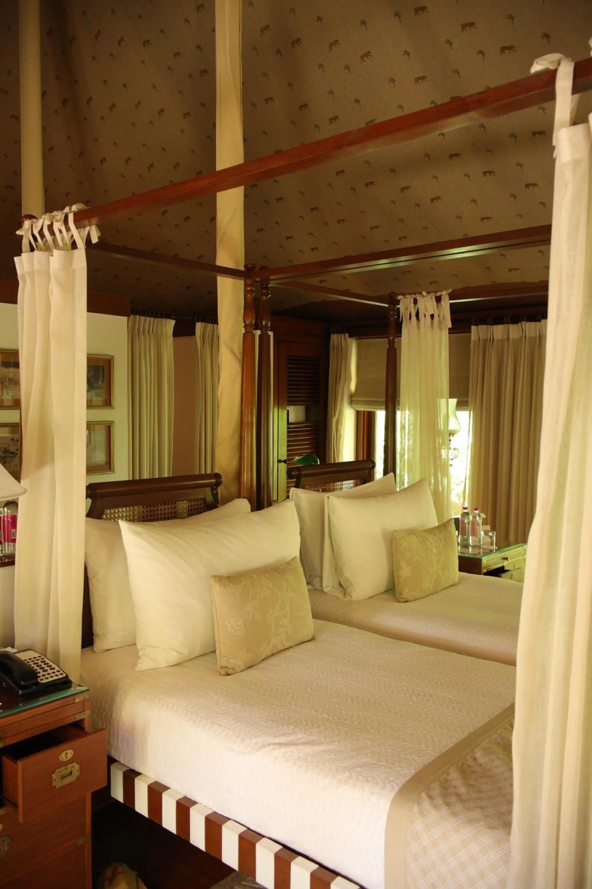 Bed in The Oberoi Vanyavilas Wildlife Resort, Ranthambhore