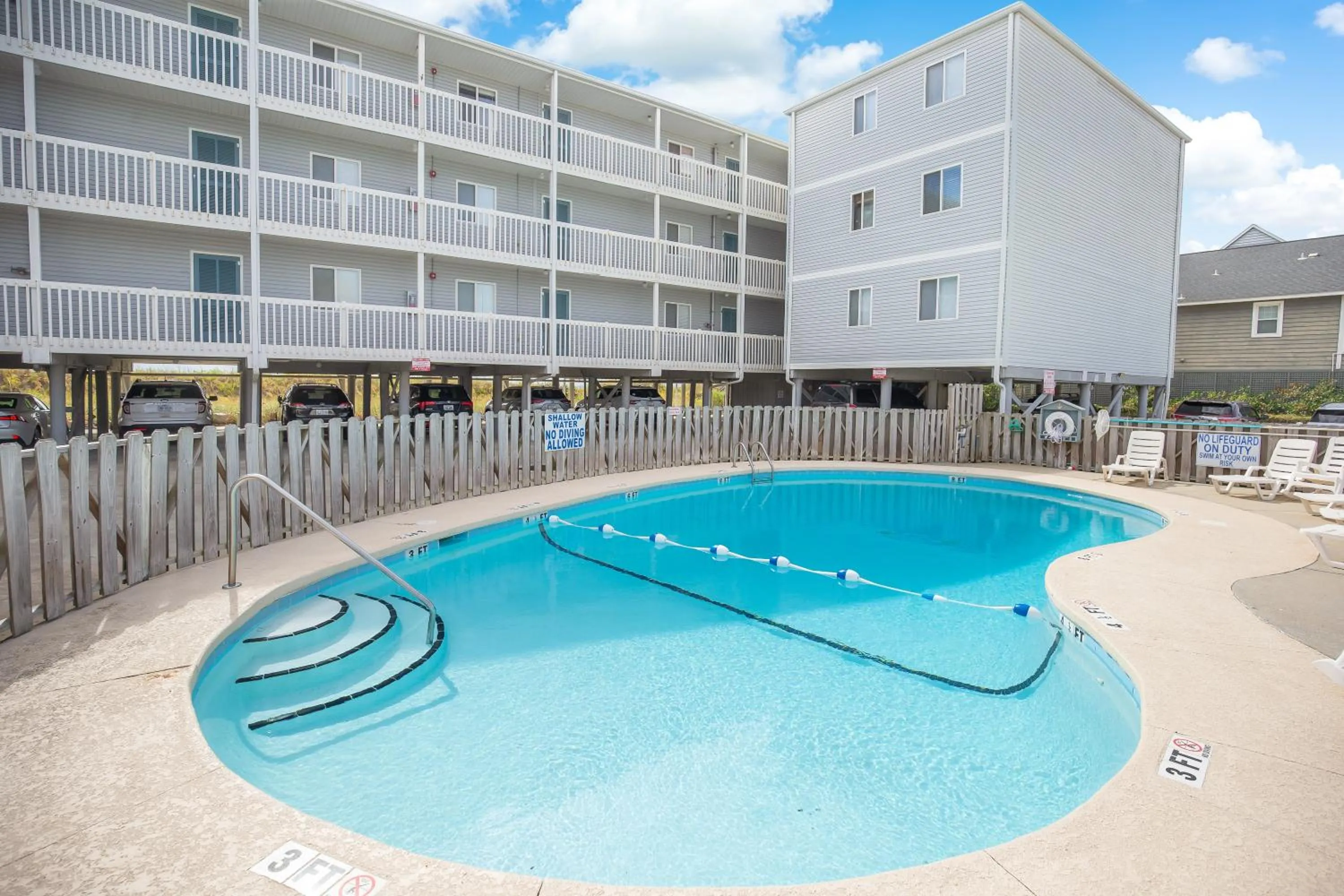2BR, 2Bath condo Oceanfront Getaway with pool