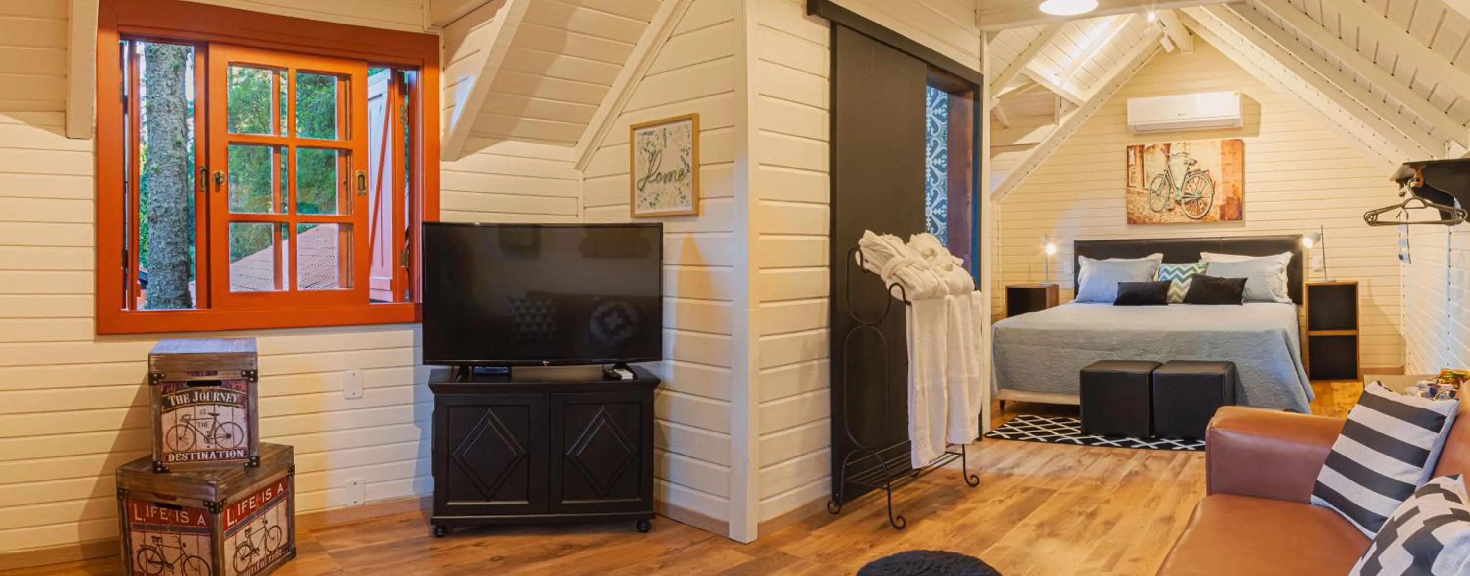 Photo of the whole room in Pousada Vila 505