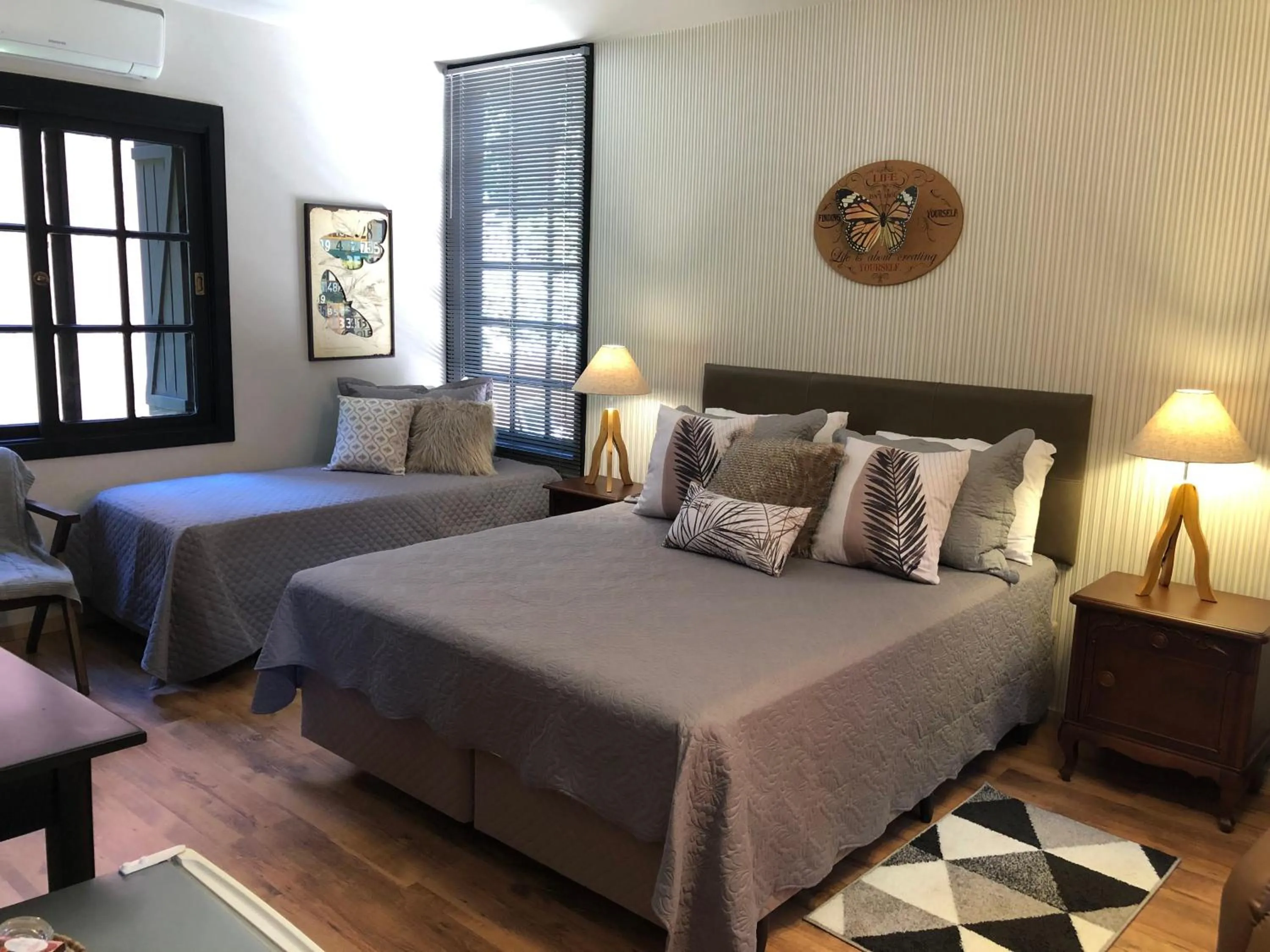 Photo of the whole room, Bed in Pousada Vila 505