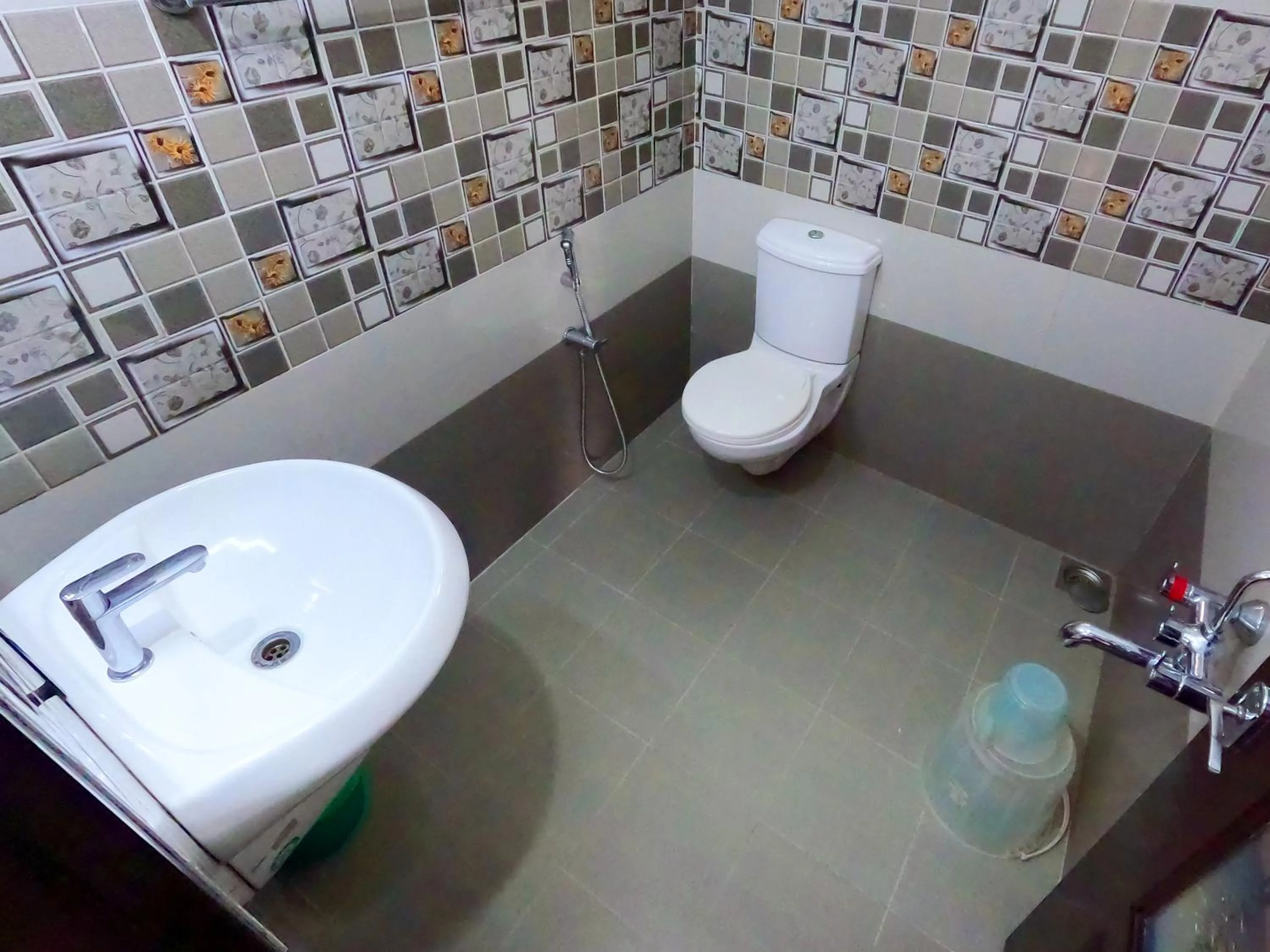 Bathroom in Green Cove Munnar
