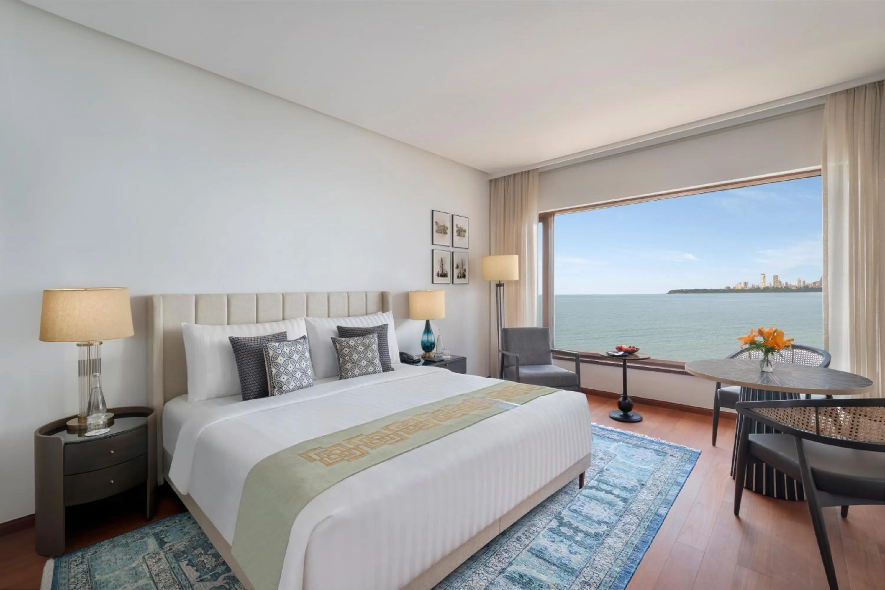 Bedroom, Bed in The Oberoi Mumbai