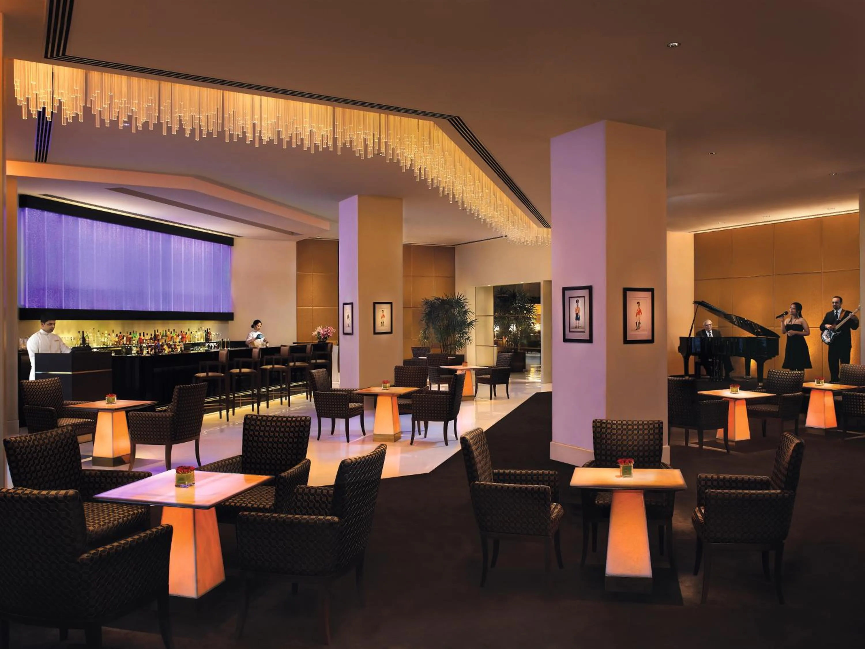 Restaurant/places to eat in The Oberoi Mumbai