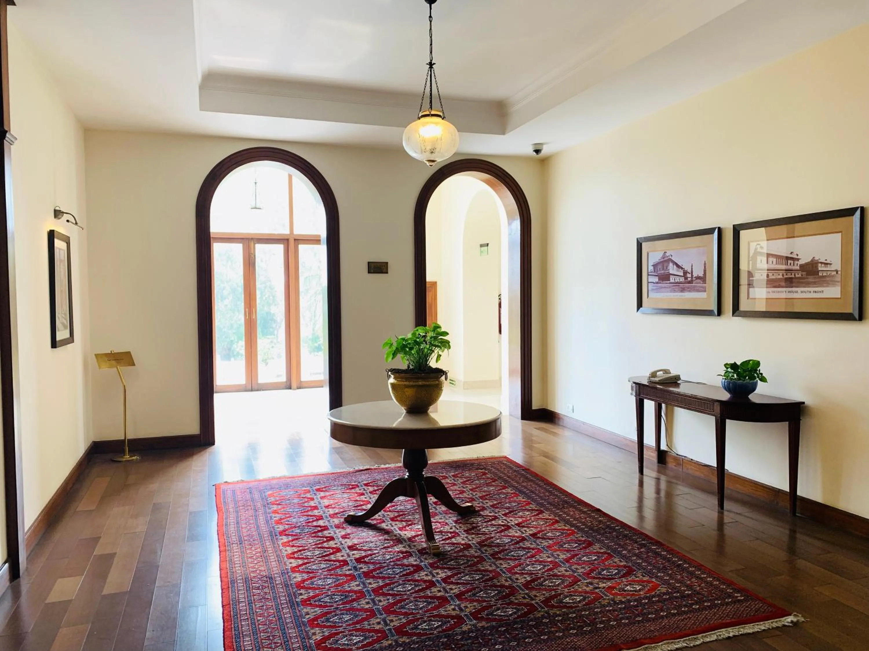 Decorative detail in Maidens Hotel New Delhi