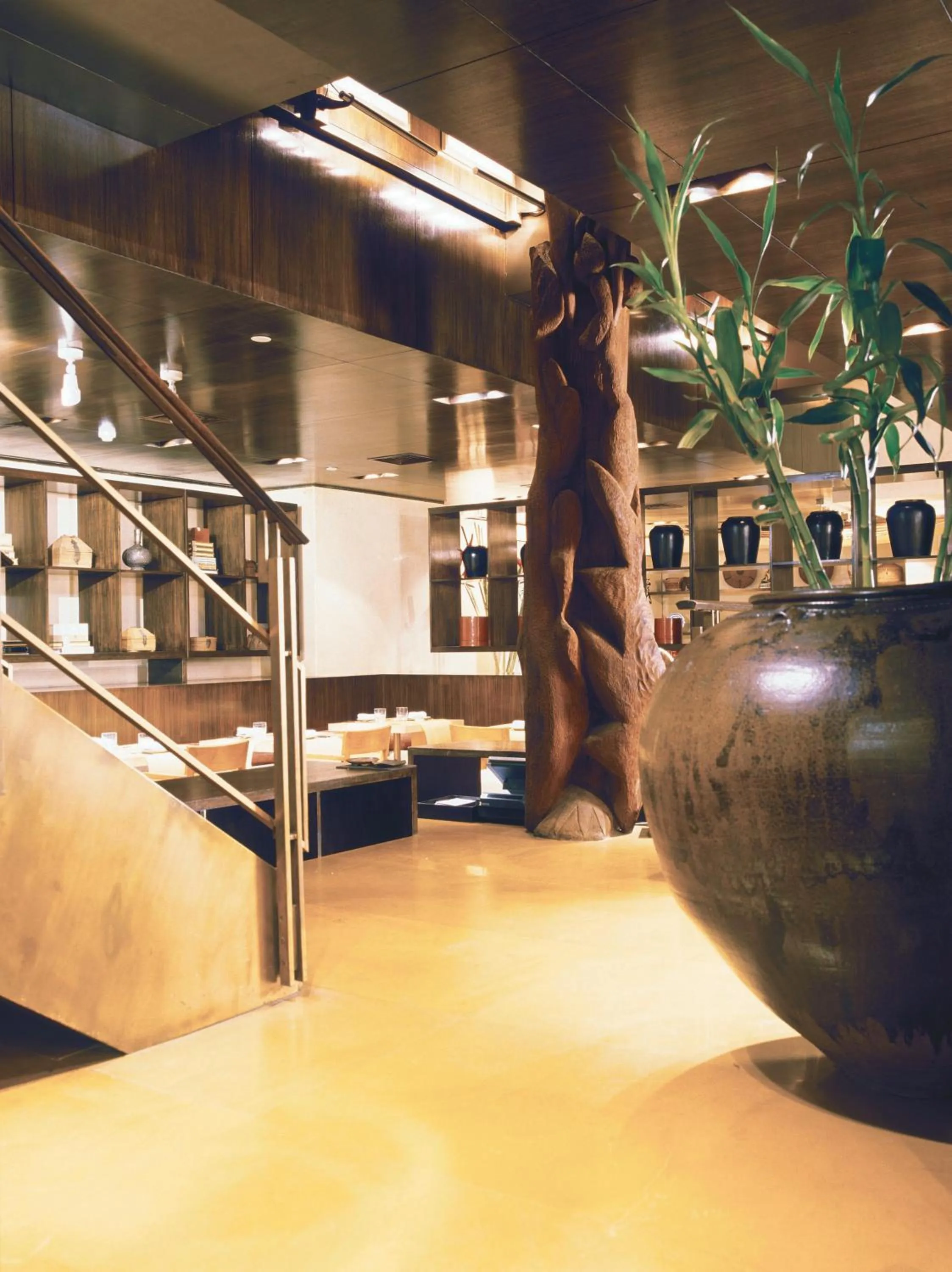 Restaurant/places to eat in Trident Nariman Point