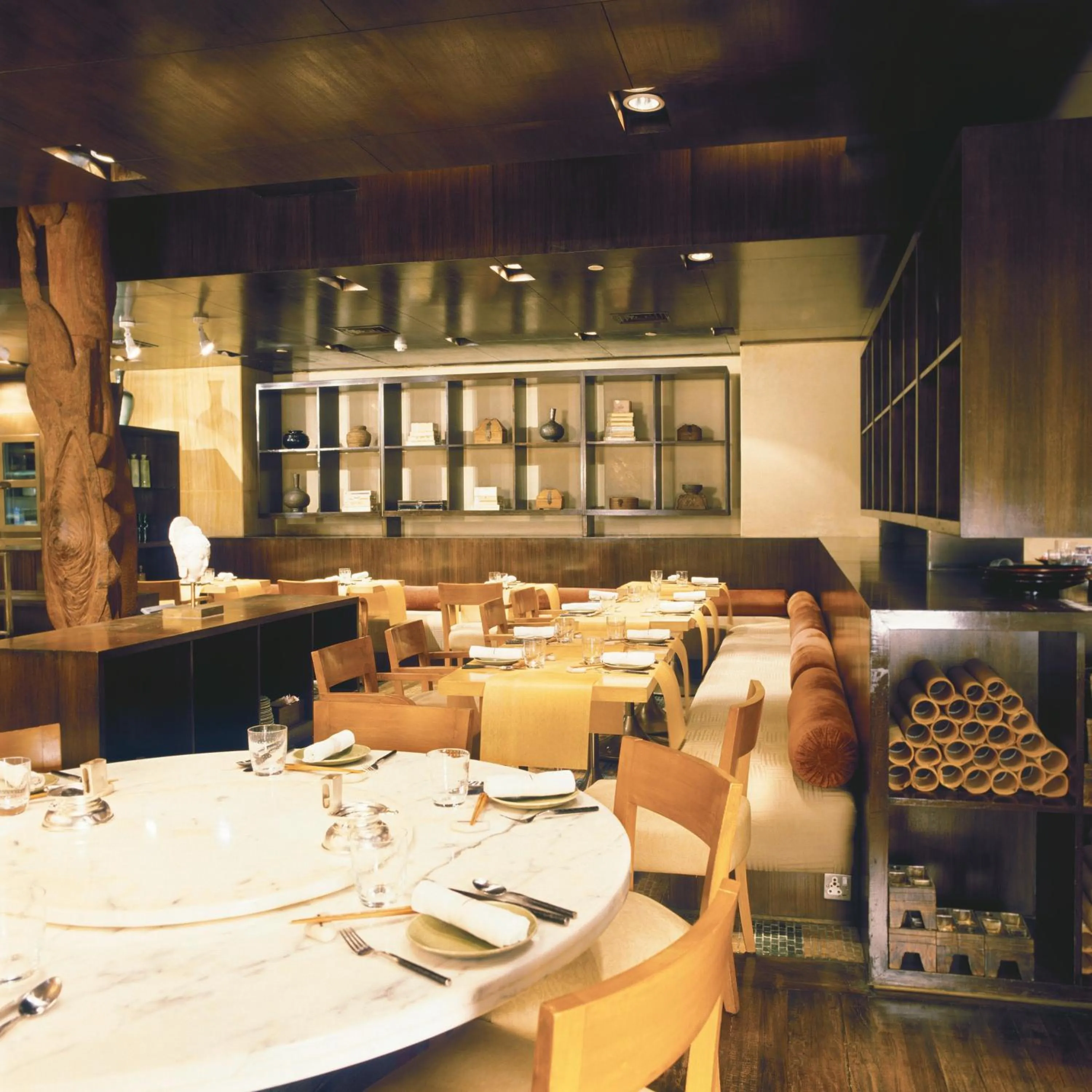 Restaurant/places to eat in Trident Nariman Point