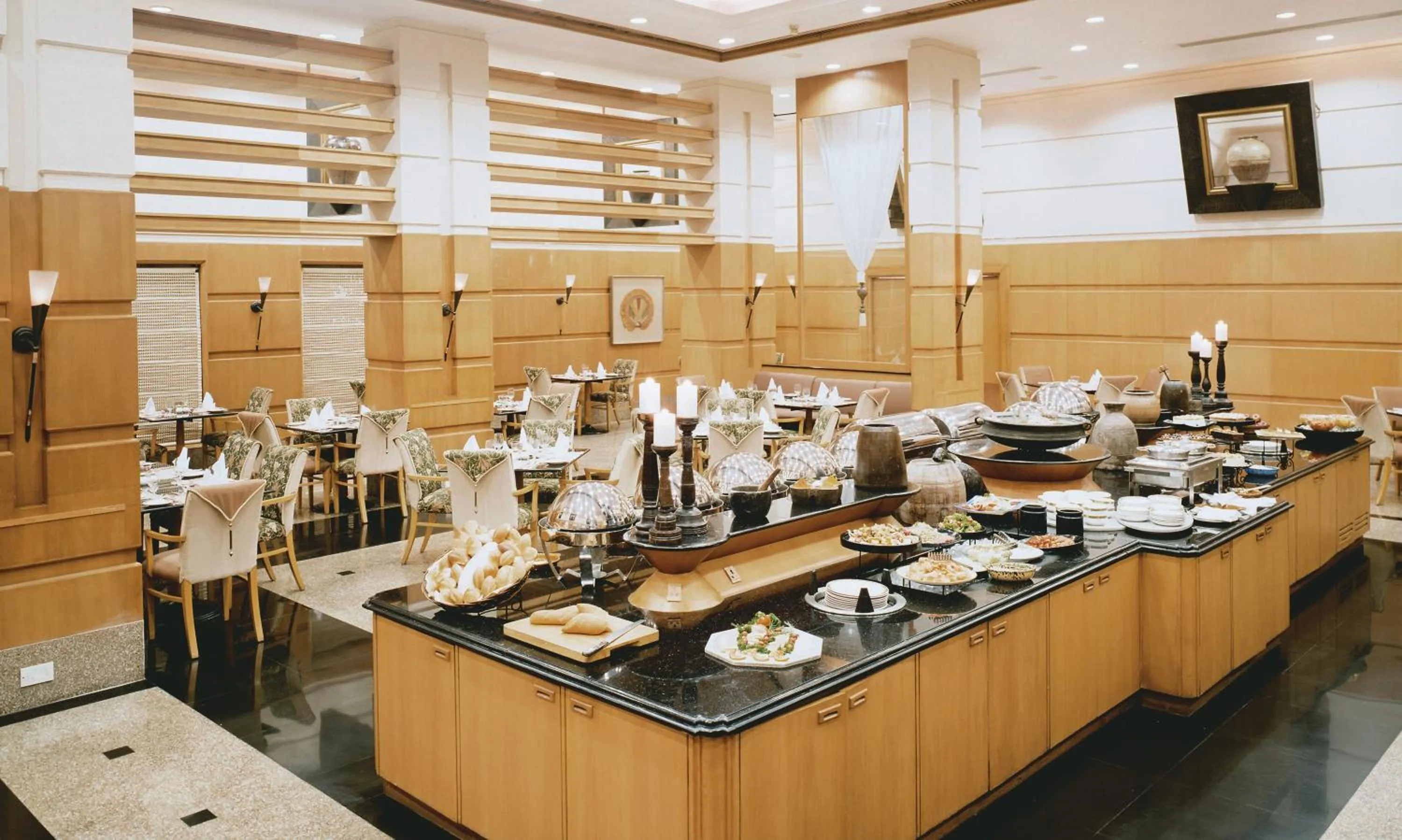 Restaurant/places to eat in The Fern-An Ecotel Hotel, Kochi