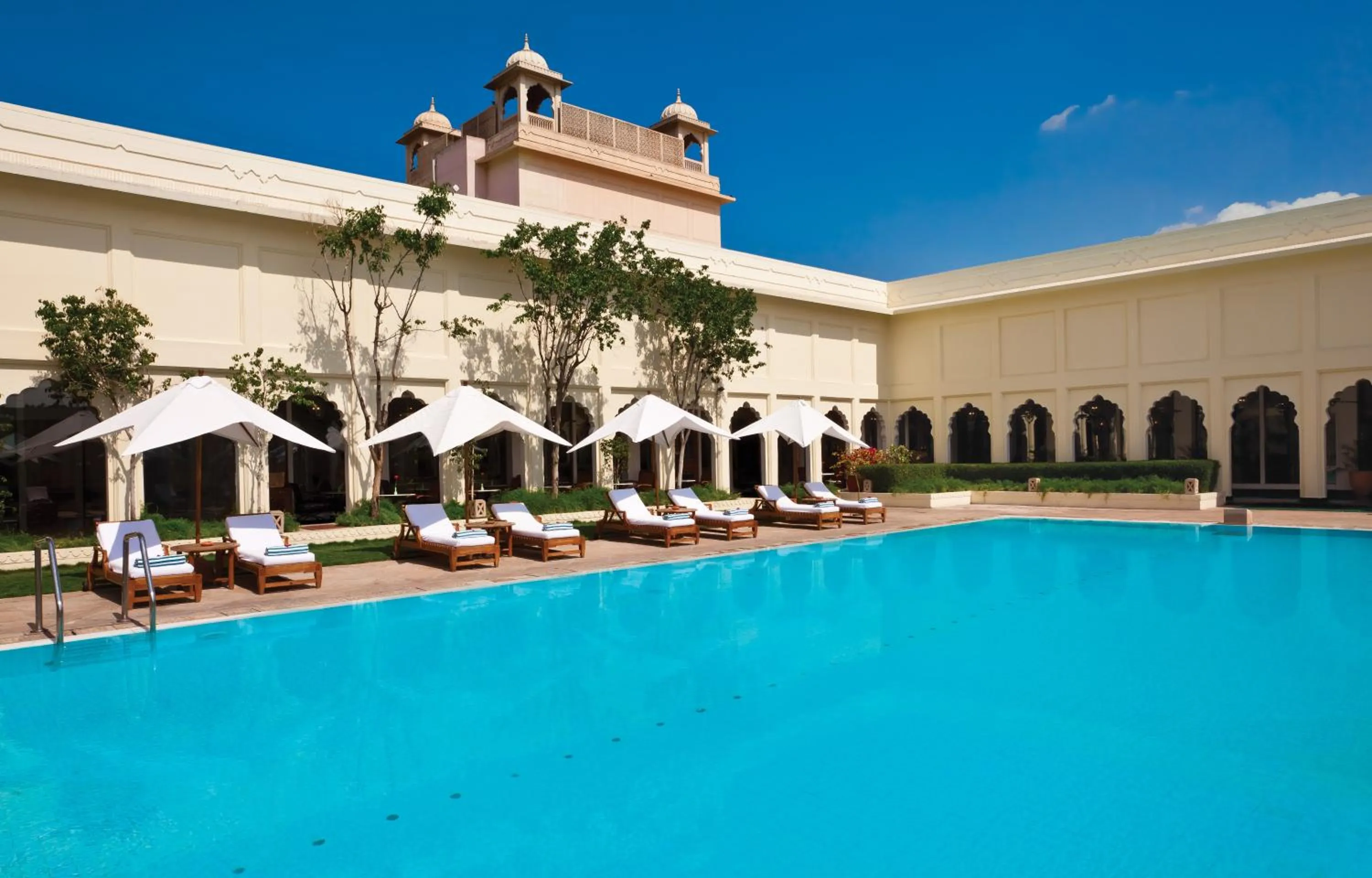 Swimming pool in Trident Jaipur