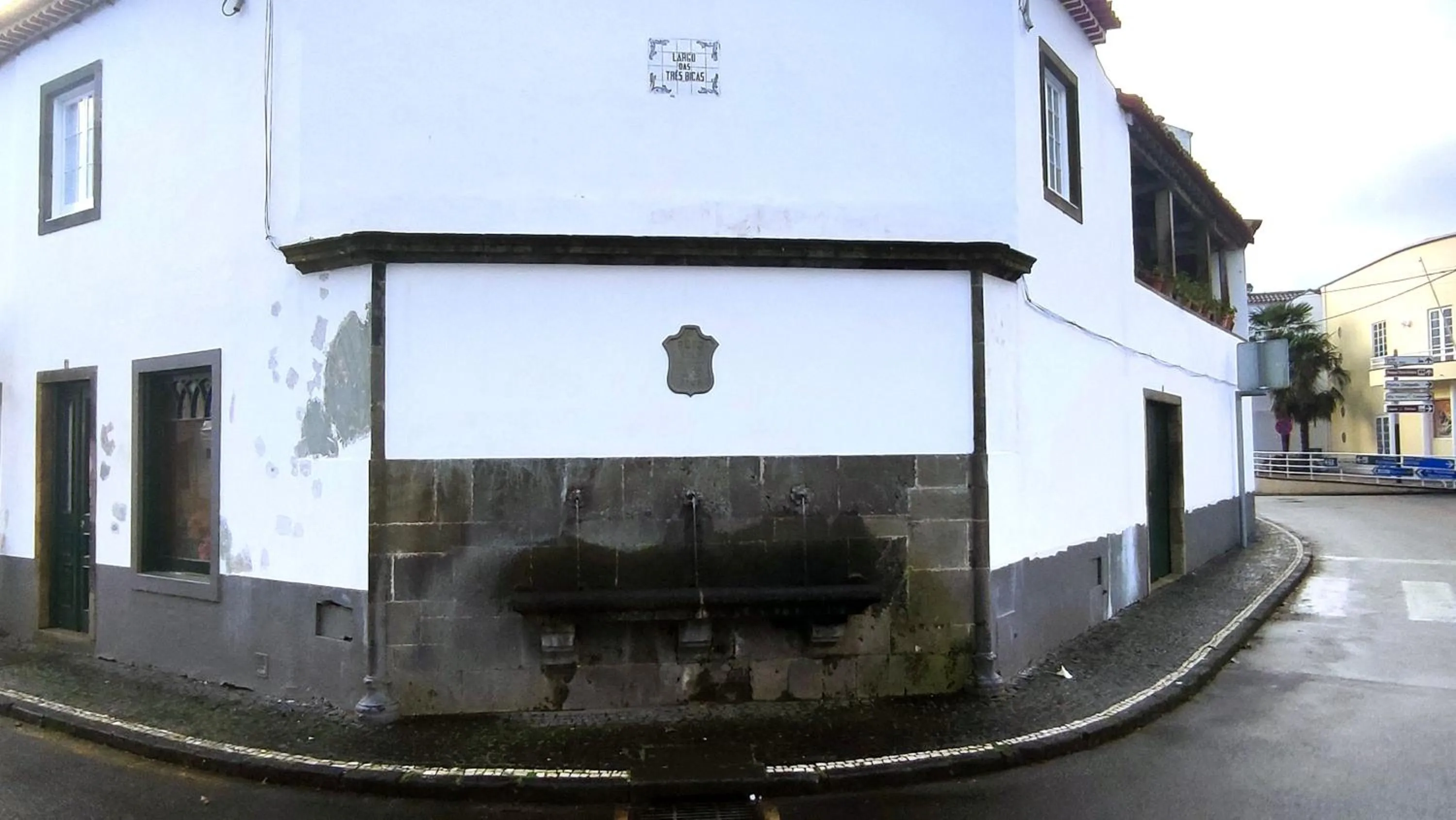 Nearby landmark in Atlantic 3 Bicas - Furnas