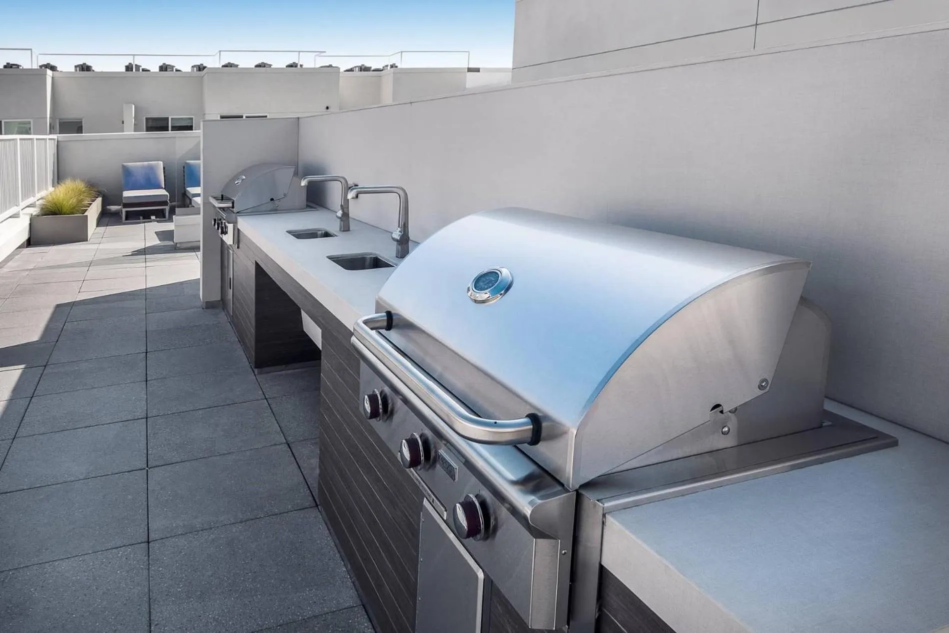 BBQ facilities in Sky-Rise Apartments