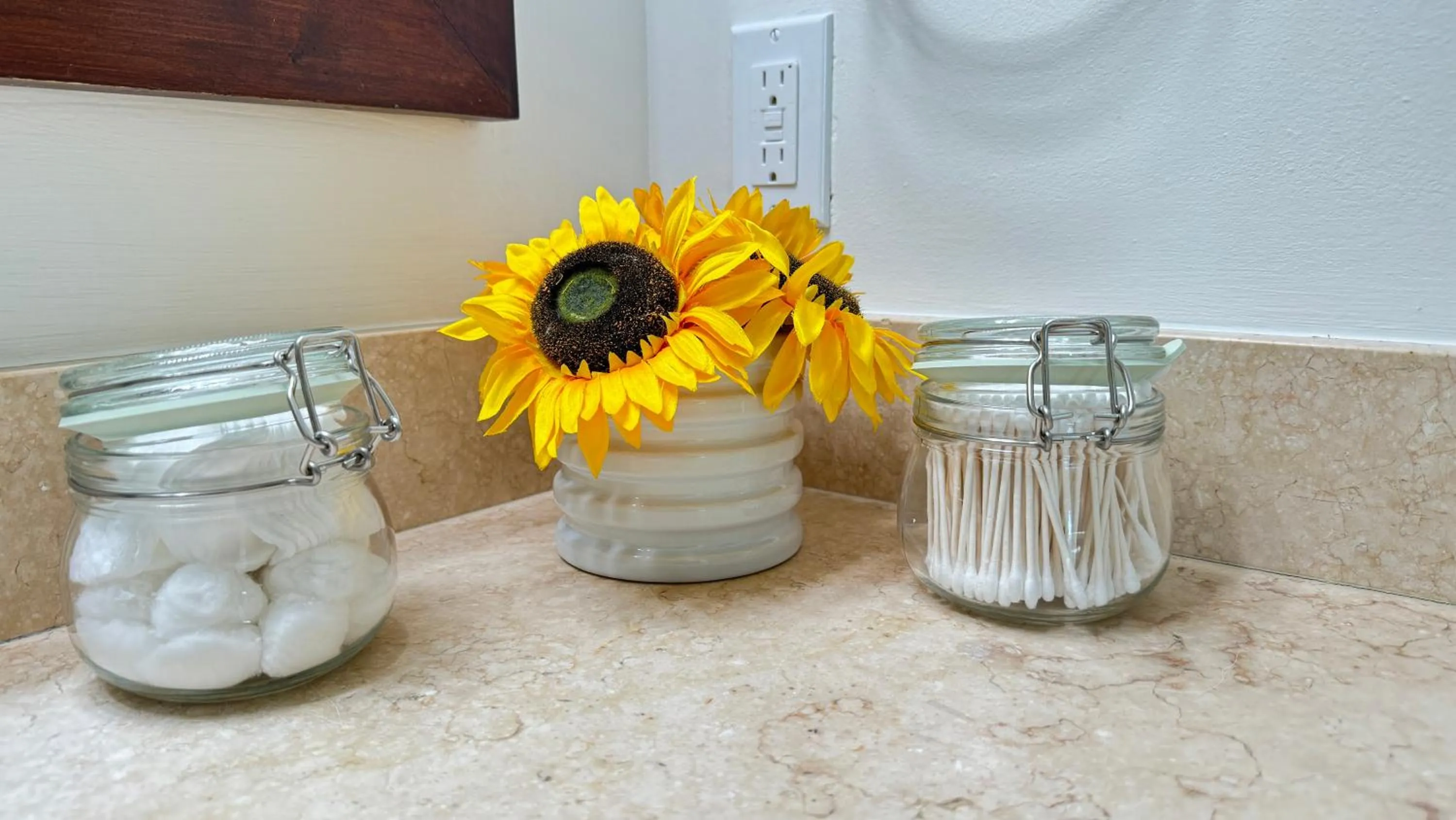 Decorative detail in Sky-Rise Apartments