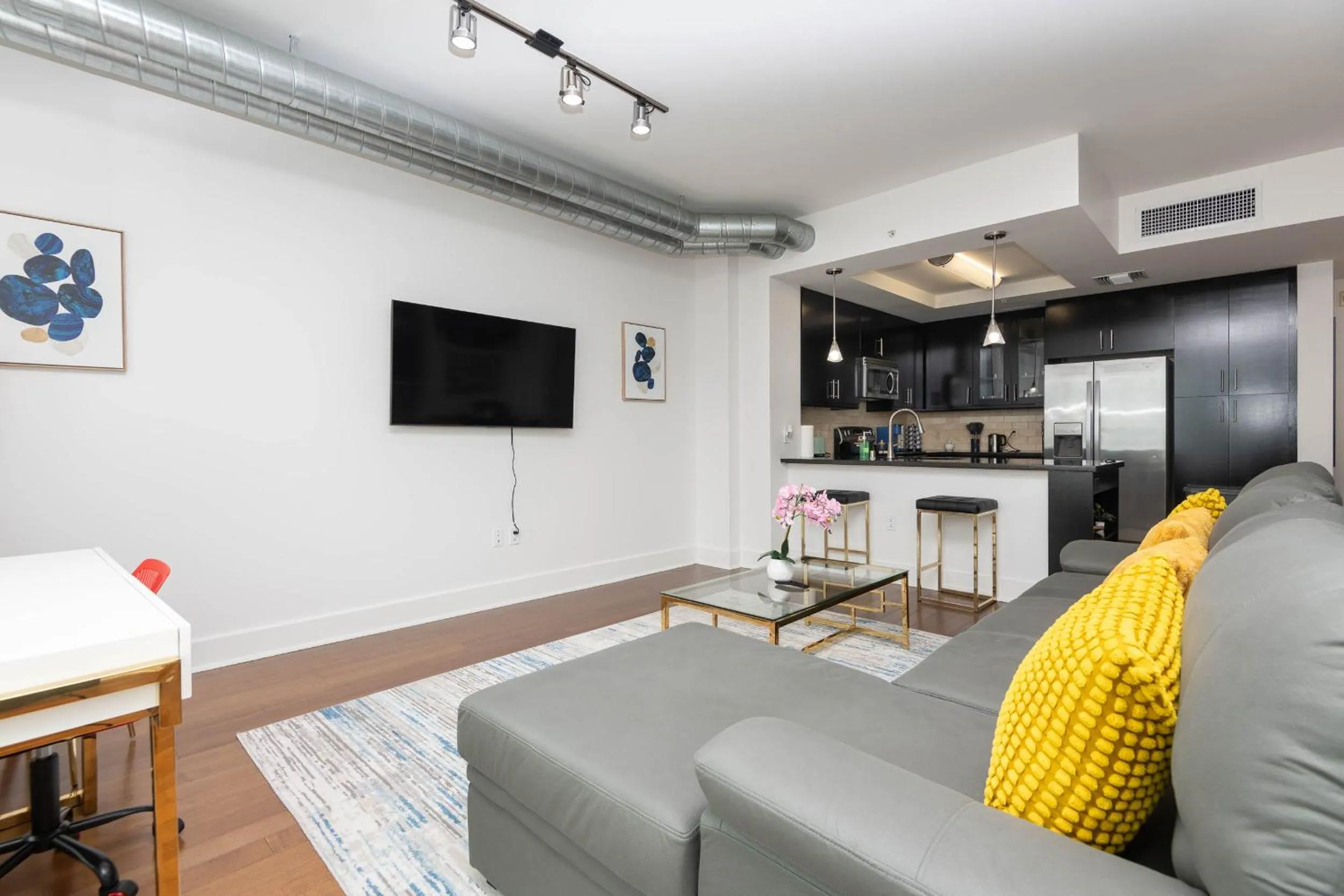 Kitchen or kitchenette in Sky-Rise Apartments