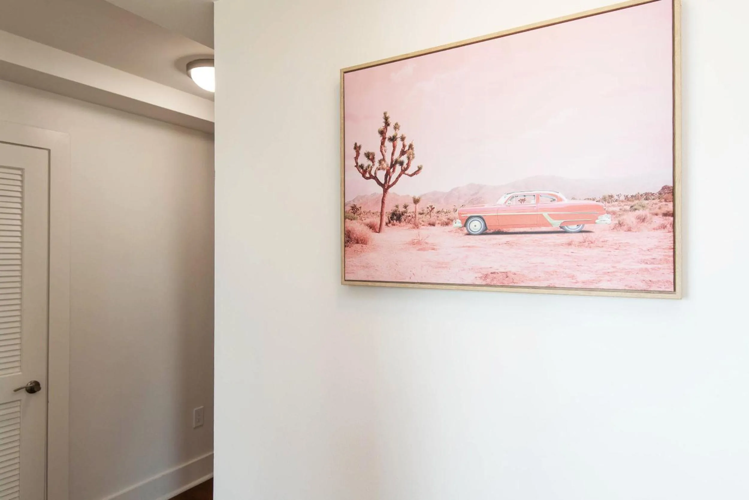 Decorative detail in Sky-Rise Apartments