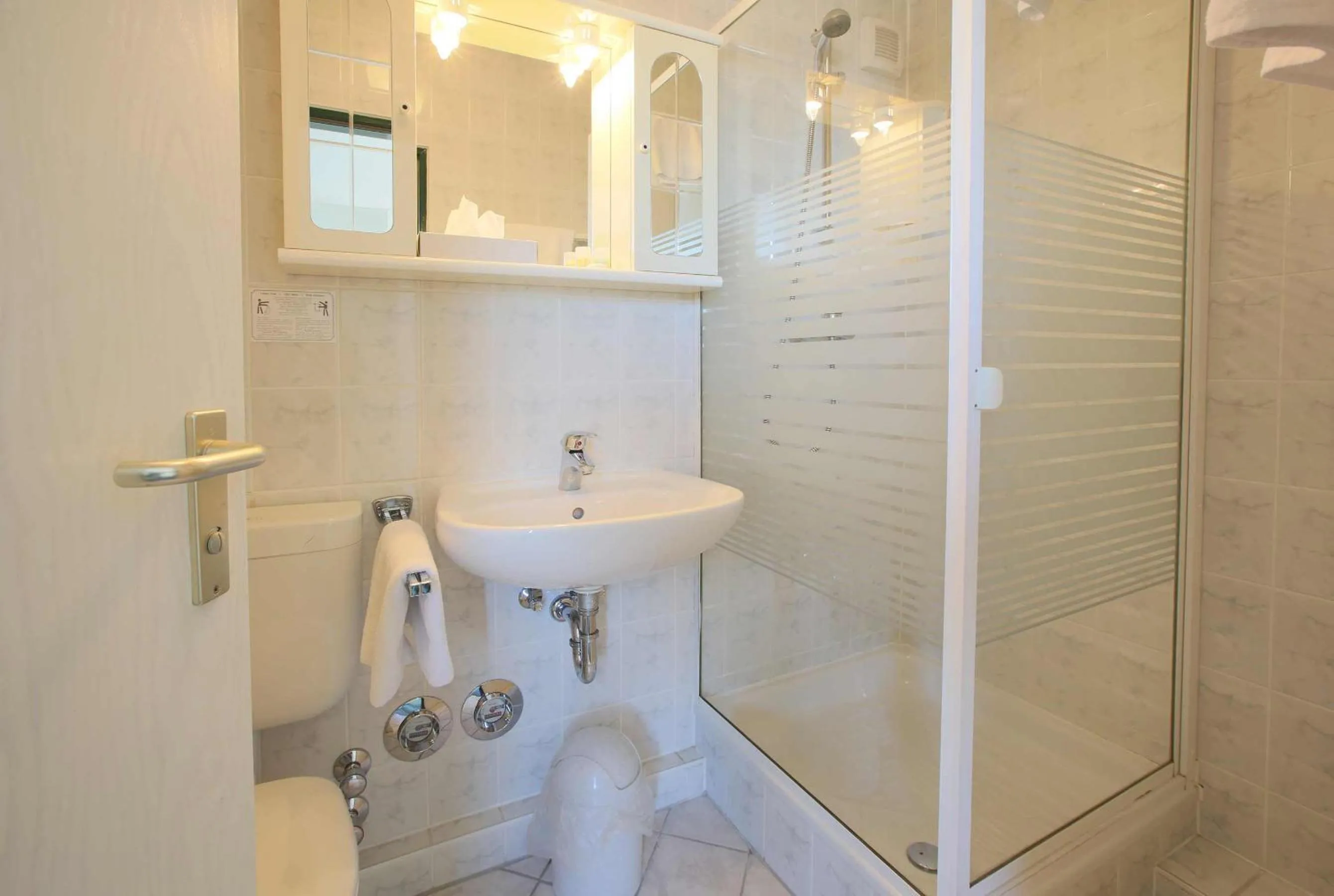 Shower in Aparthotel Berlin