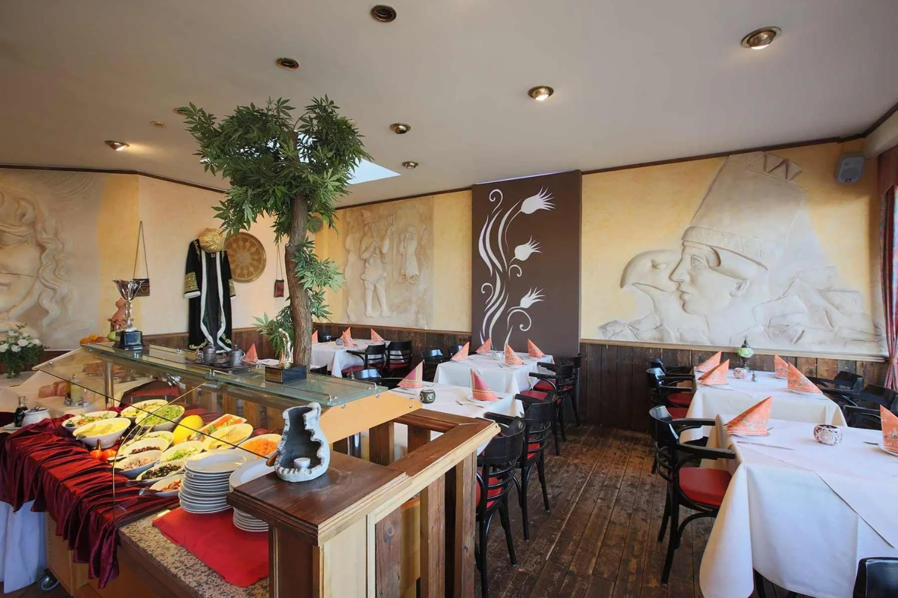 Restaurant/places to eat in Aparthotel Berlin