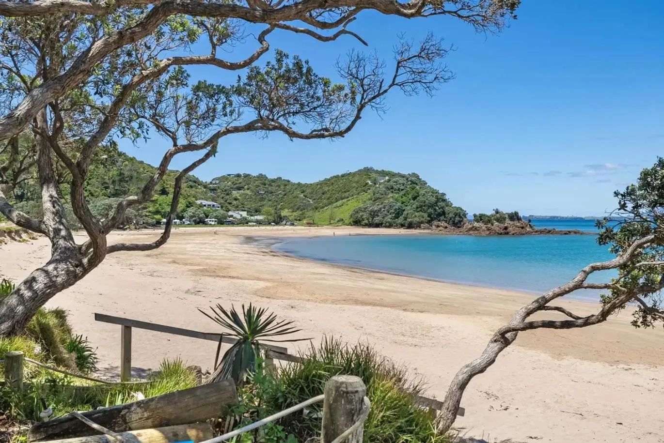 Beach in The Sands Motel