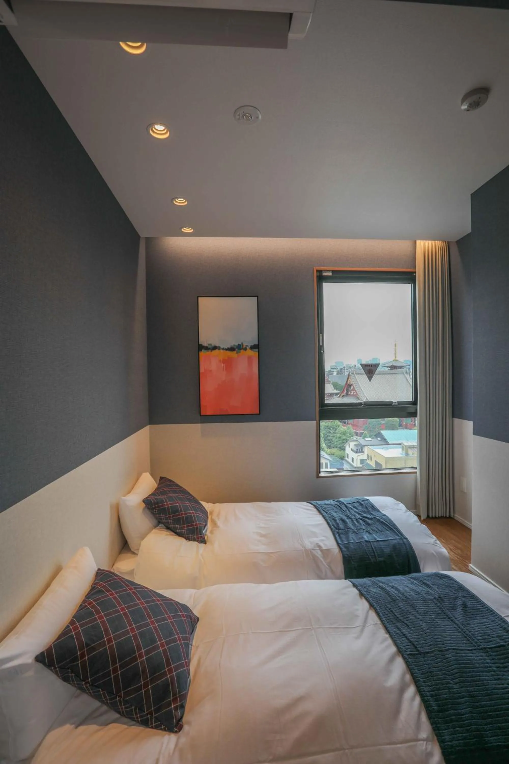 Bed in the Moto Hotel Asakusa