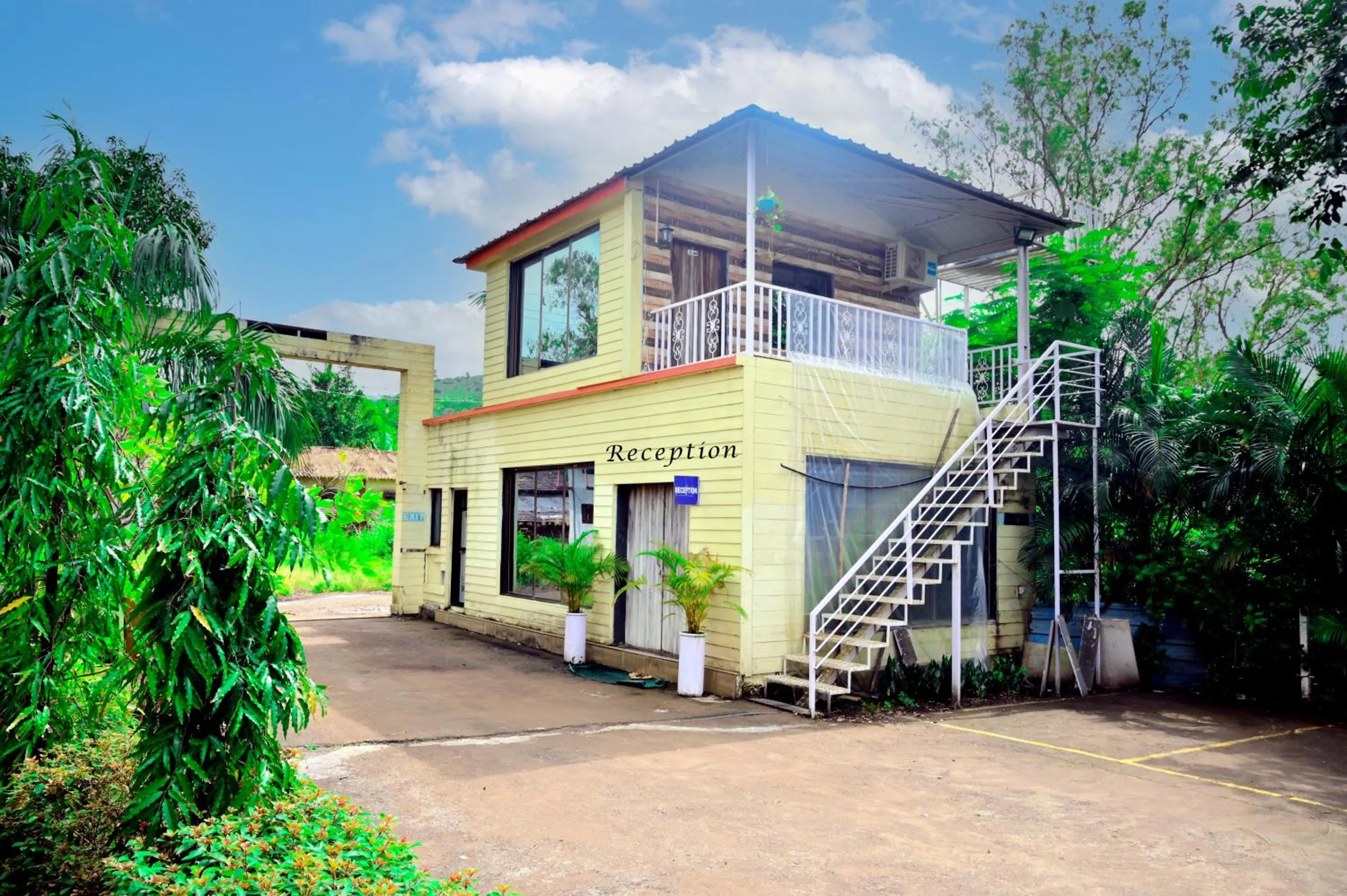 Lobby or reception in KK Tree Retreat Igatpuri