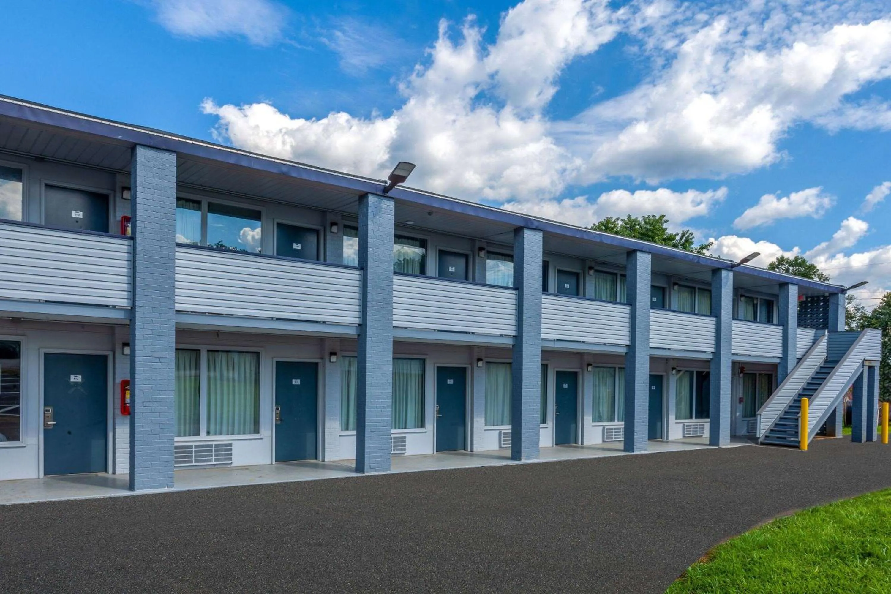 Property building in Travelodge by Wyndham Charles Town - Harpers Ferry