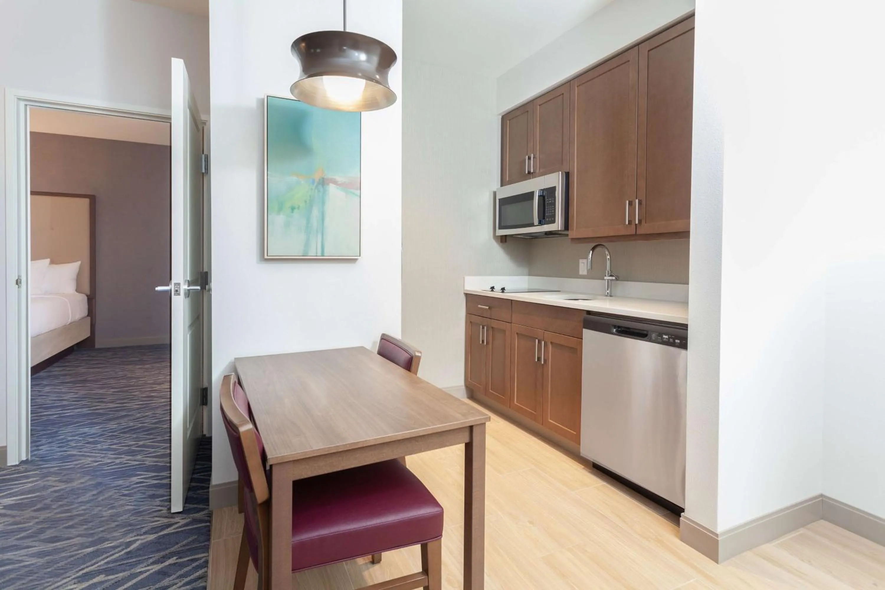 Kitchen or kitchenette in Homewood Suites By Hilton Broomfield Boulder