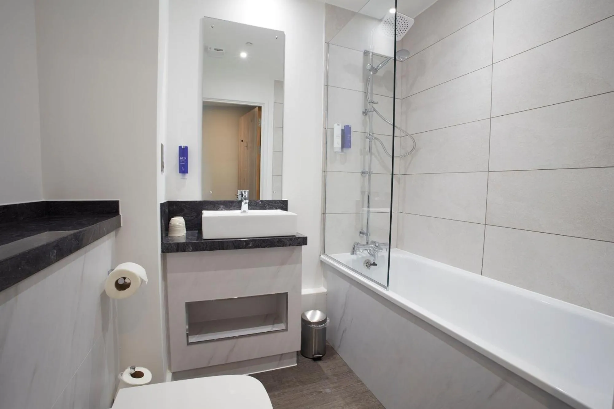 Bathroom in Tŷ Milford Waterfront