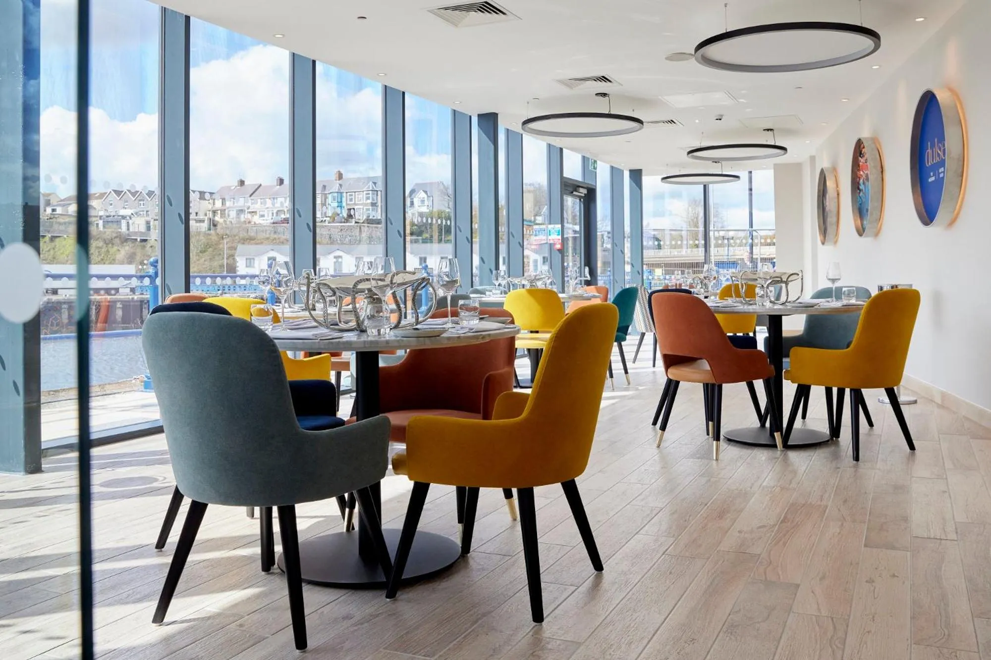 Restaurant/places to eat in Tŷ Milford Waterfront