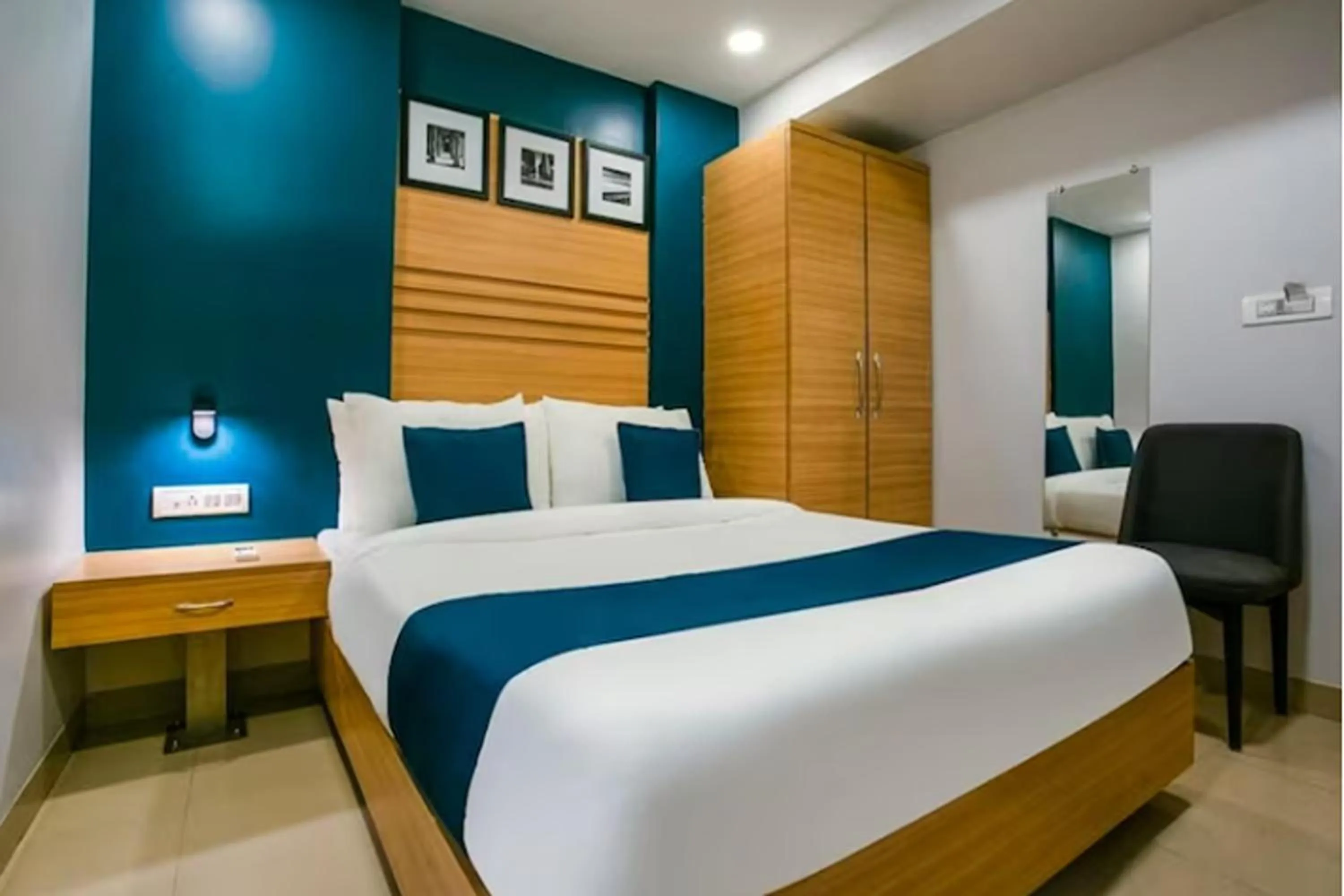 Bed in Hotel Concord Galaxy