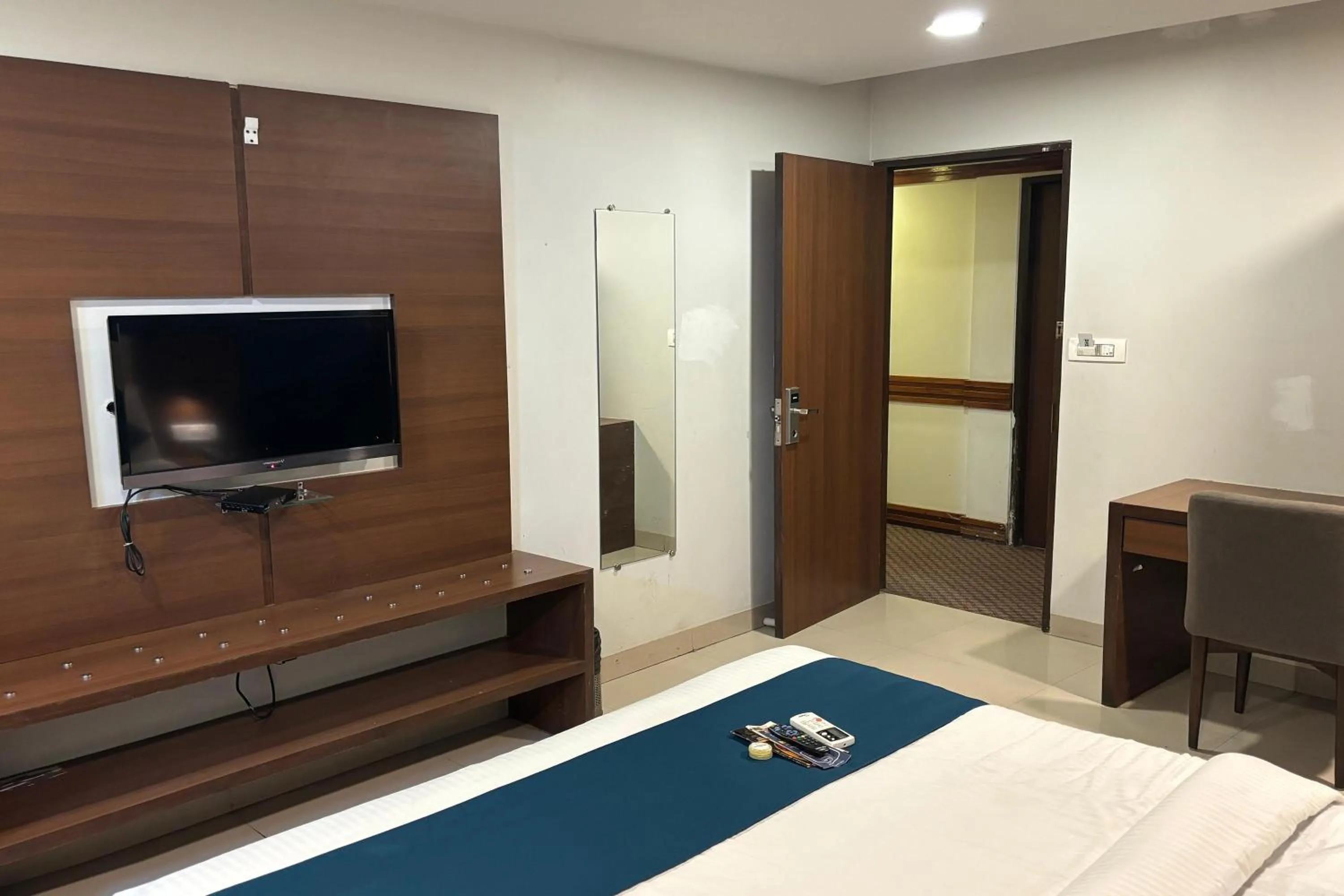 Bed in Hotel Concord Galaxy