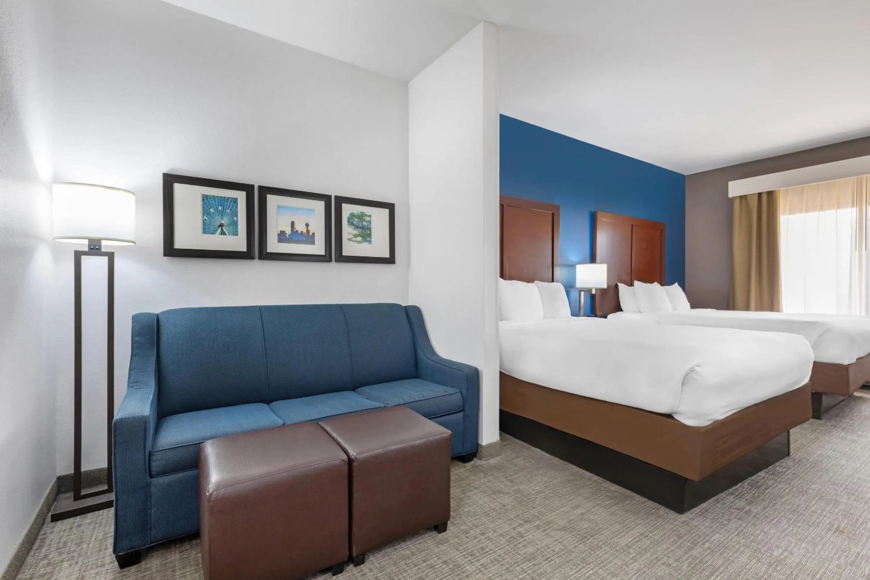 Bedroom, Bed in Comfort Suites DFW N-Grapevine