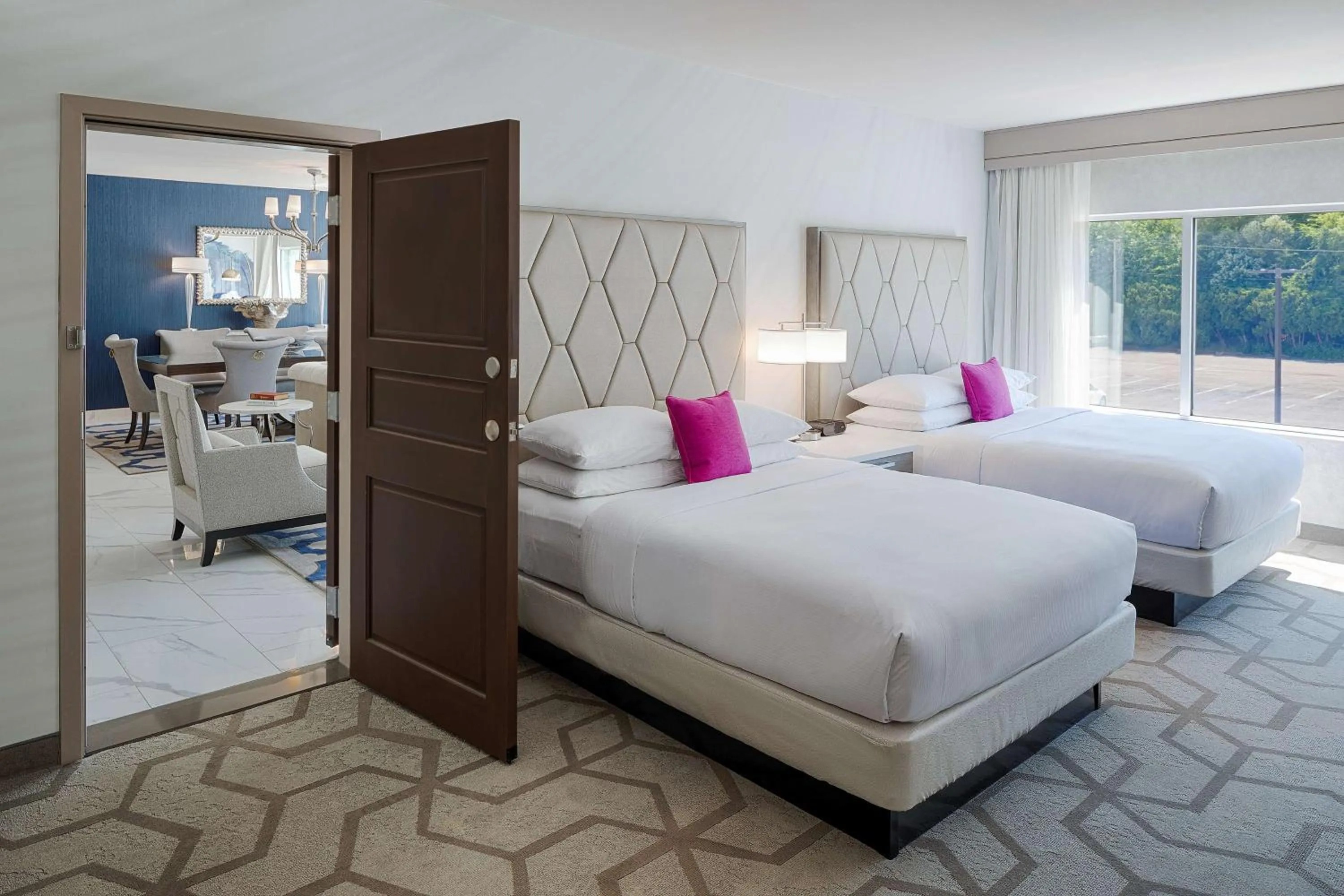 Bed in The Kingsley Bloomfield Hills - a DoubleTree by Hilton