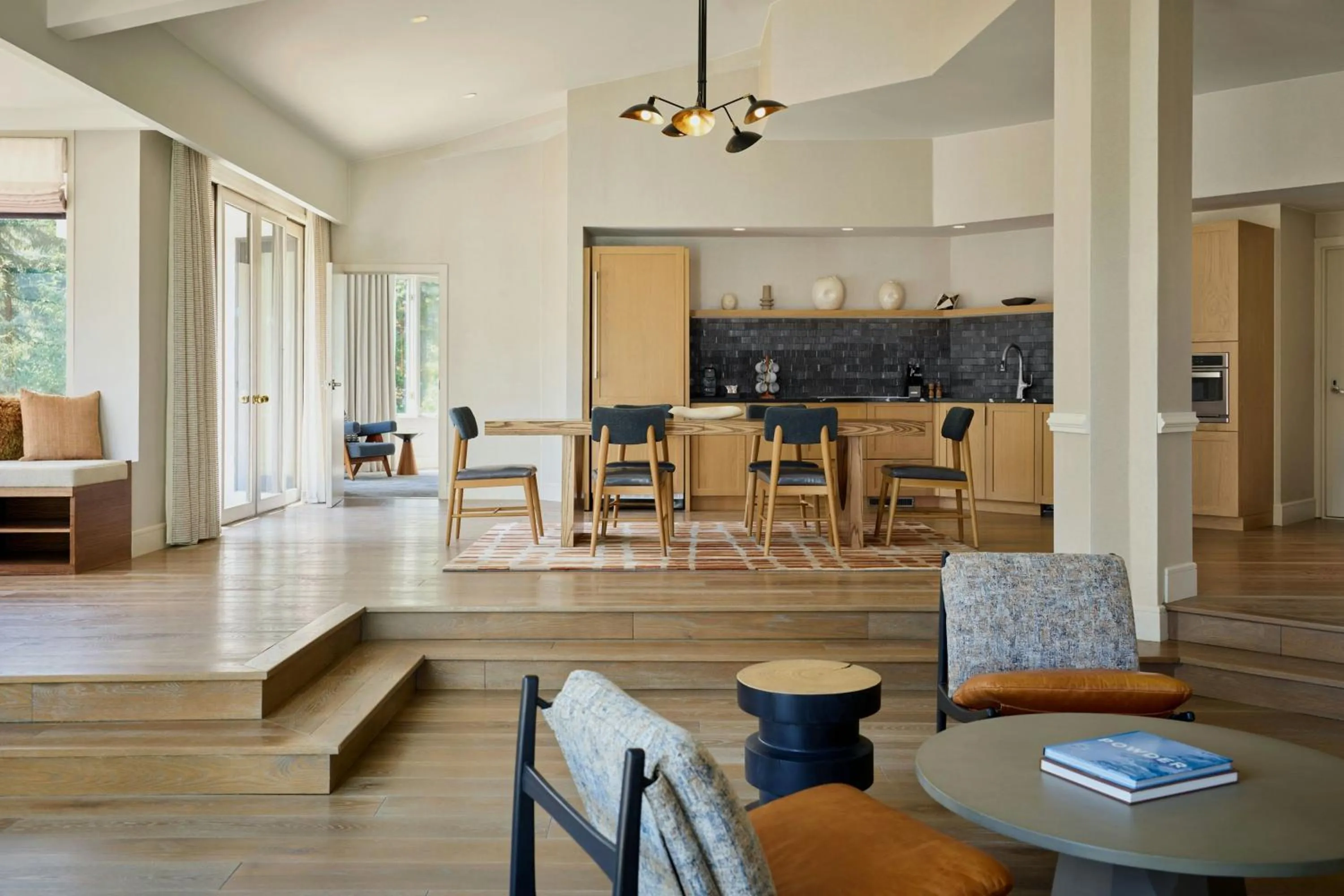 Photo of the whole room in Viewline Resort Snowmass, Autograph Collection