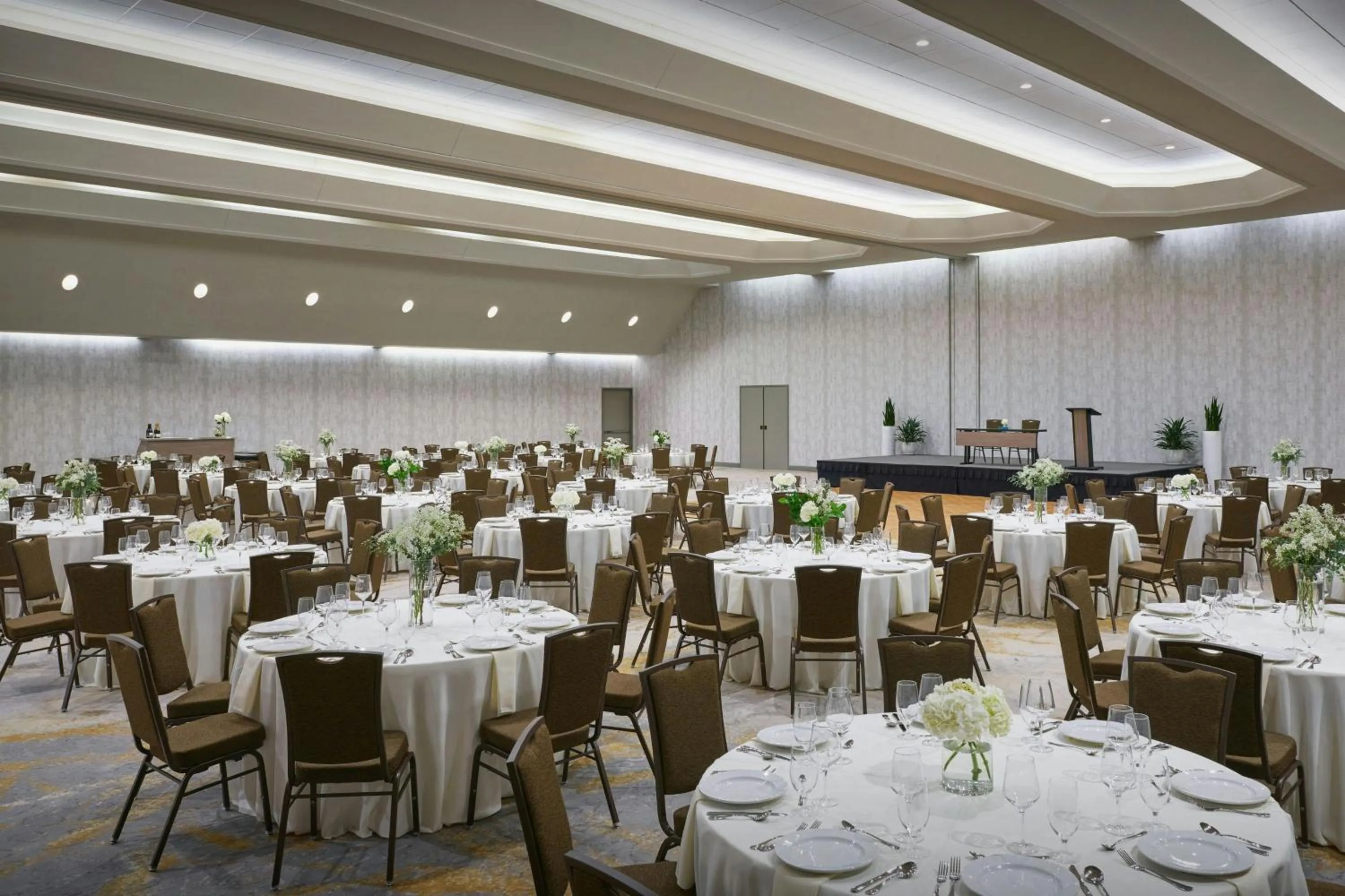 Meeting/conference room in Viewline Resort Snowmass, Autograph Collection