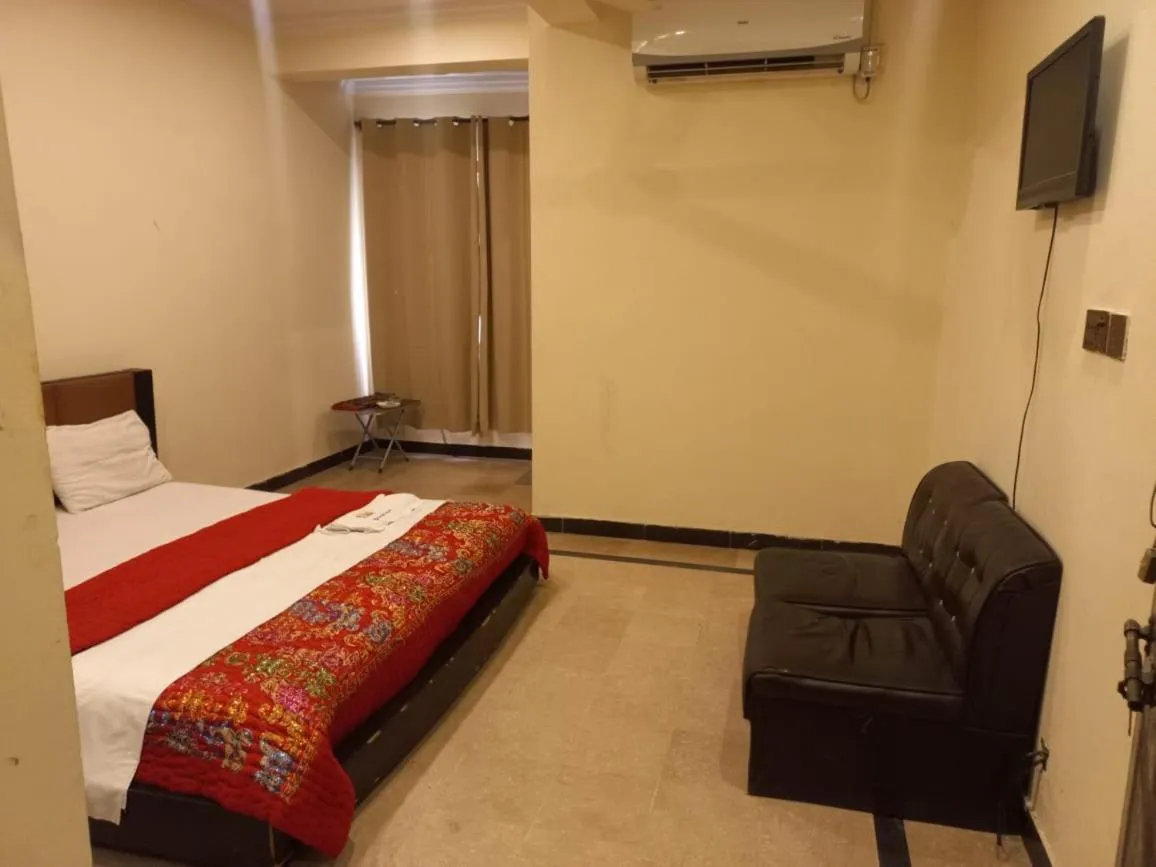 Bedroom, Bed in Hotel Tulip Inn Rawalpindi