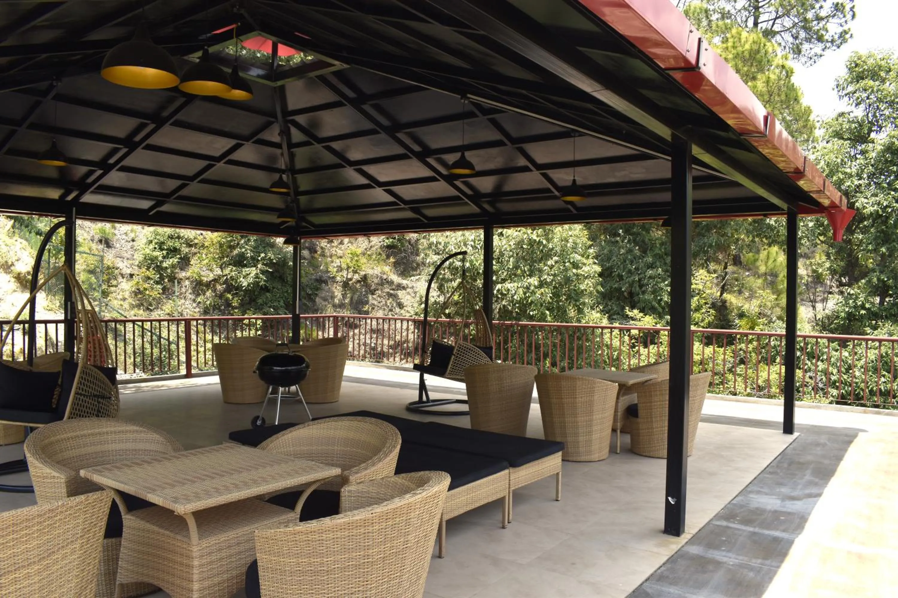 Day in Captains Paradise Luxury Resort at Mukteshwar Hill Station