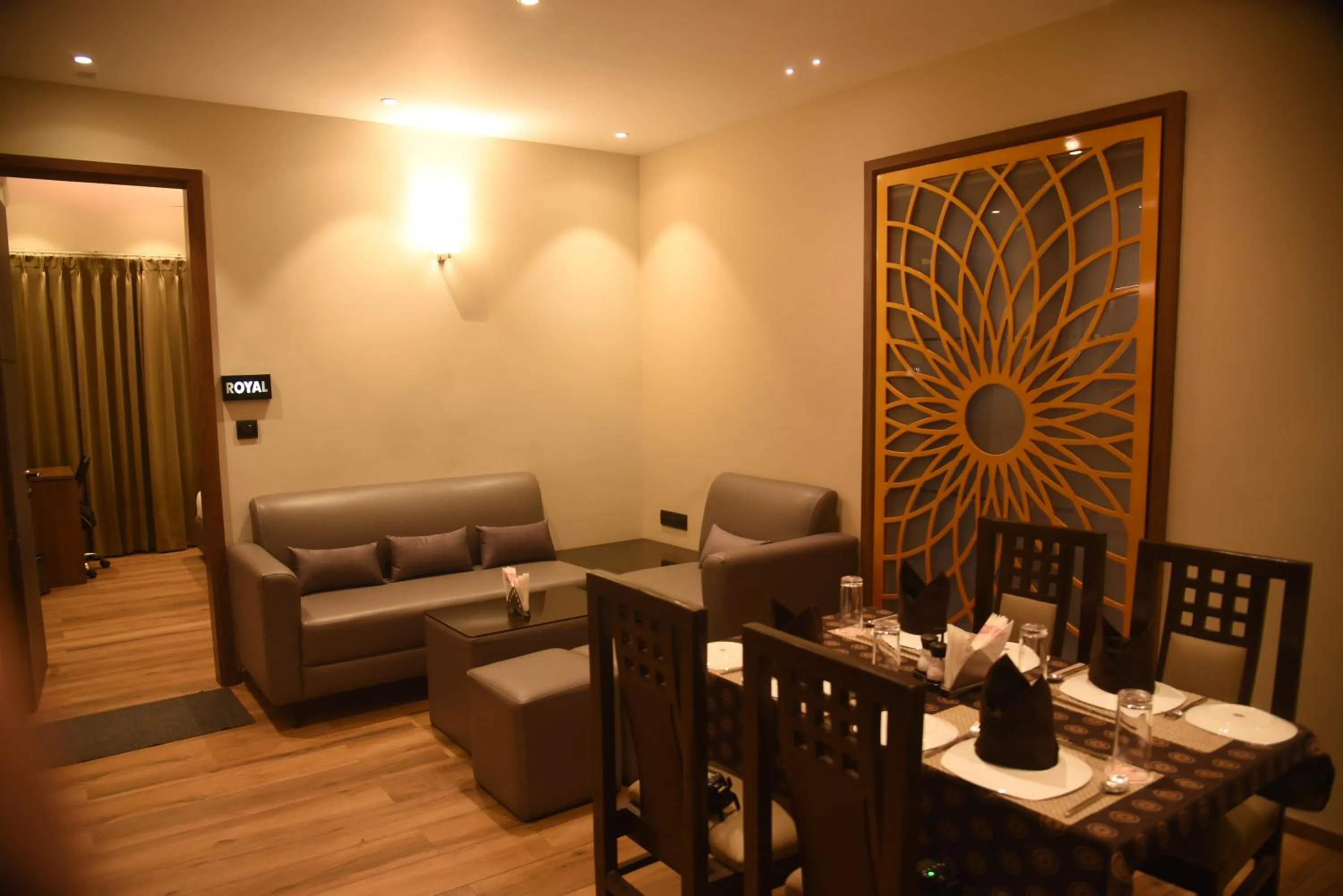 Living room in GOLDEN PARK HOTEL & RESORT