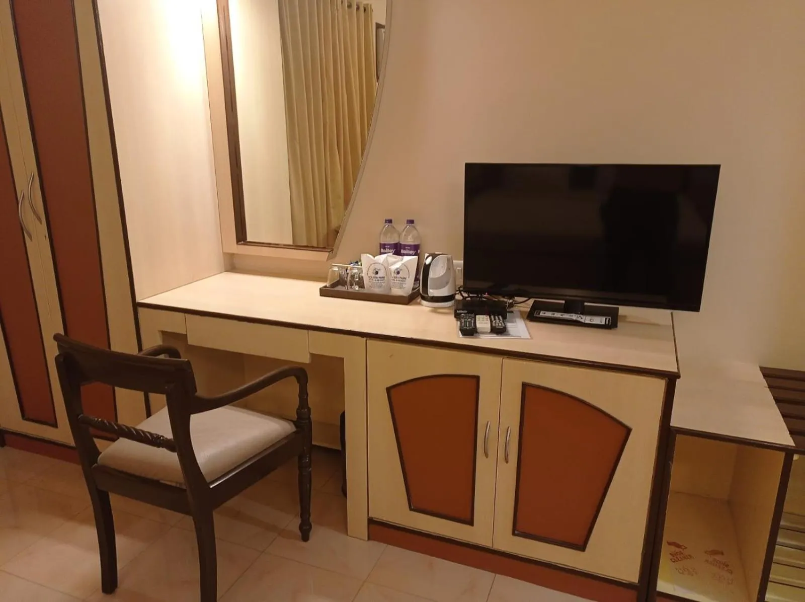 TV and multimedia in GOLDEN PARK HOTEL & RESORT