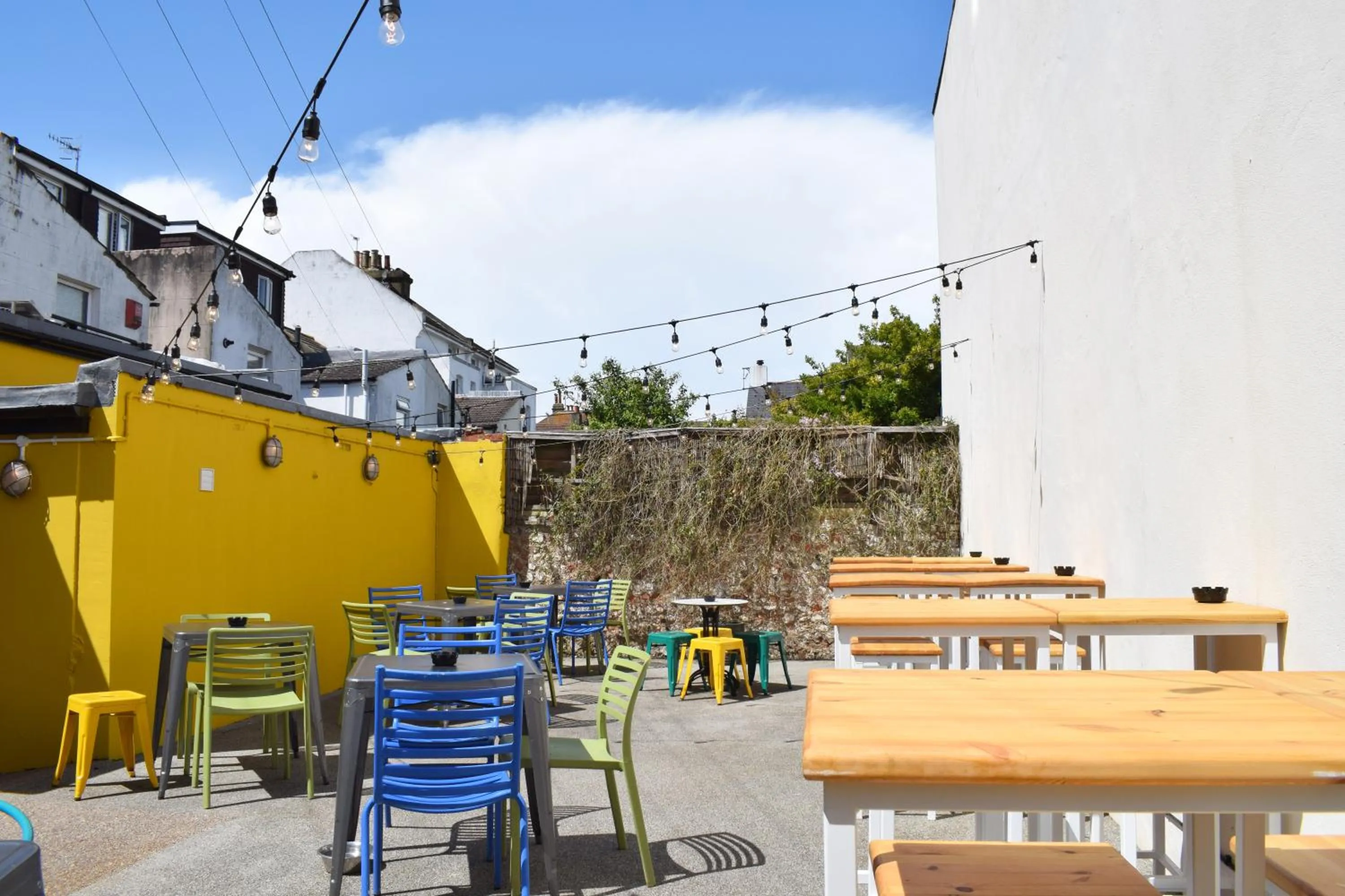 Garden in The Stirling Arms Pub & Rooms