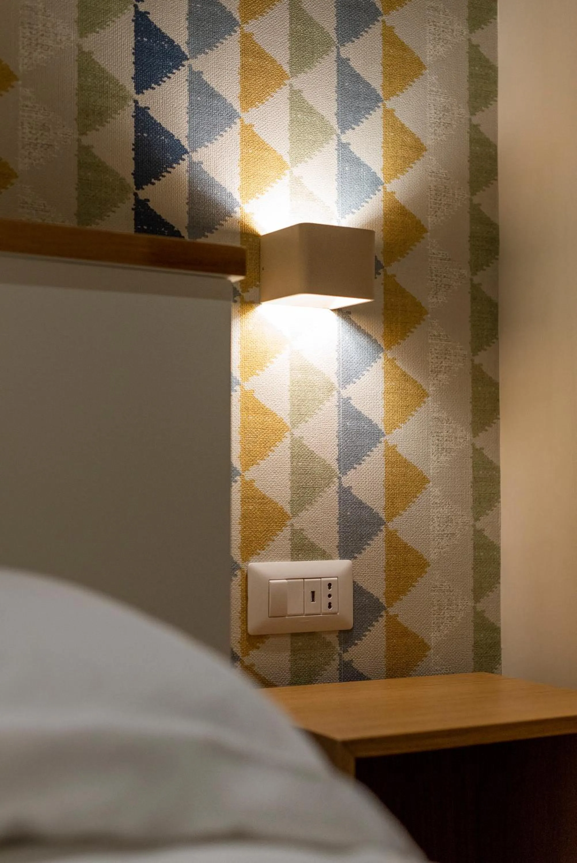 Decorative detail, Bed in Design 18 Charming Rooms