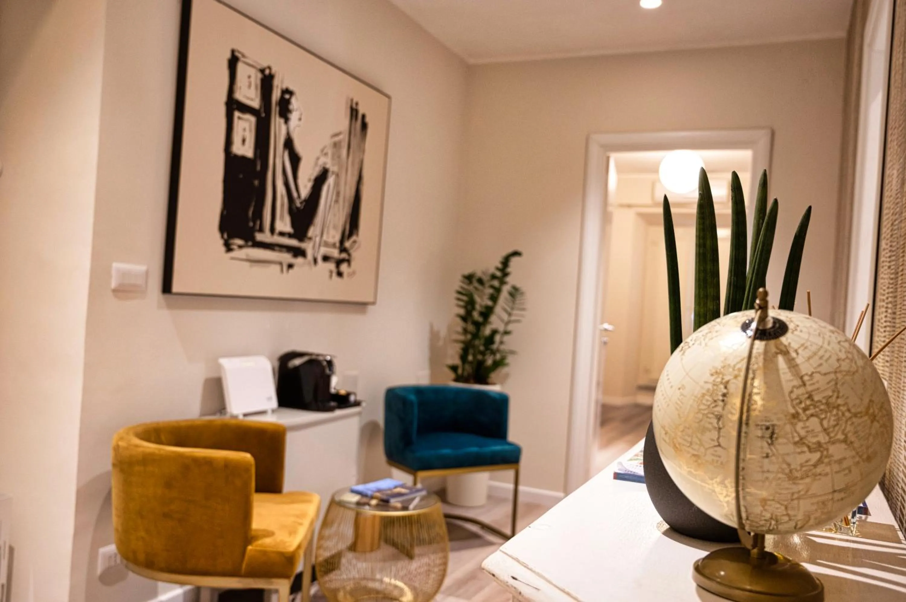 Living room in Design 18 Charming Rooms